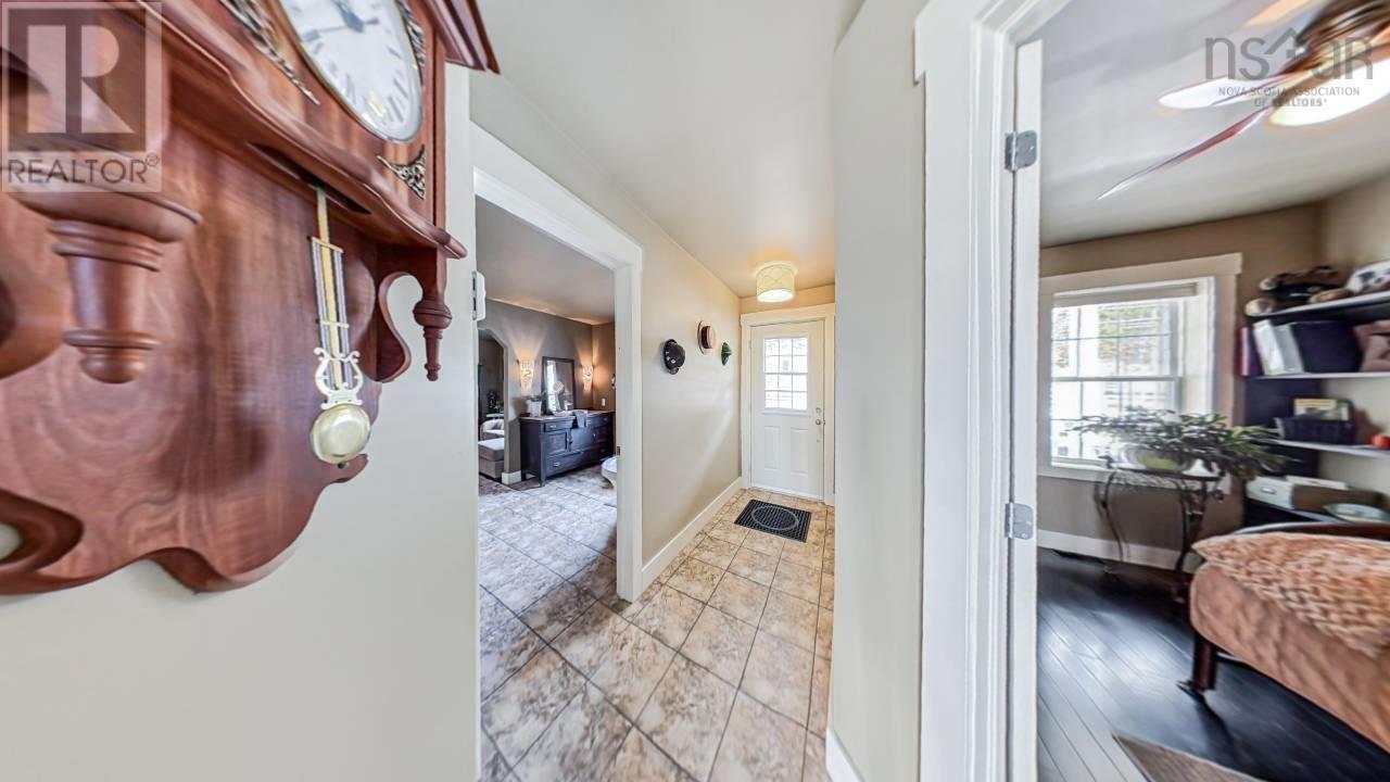 Property 22 of 39 of 209 8622 Highway 209