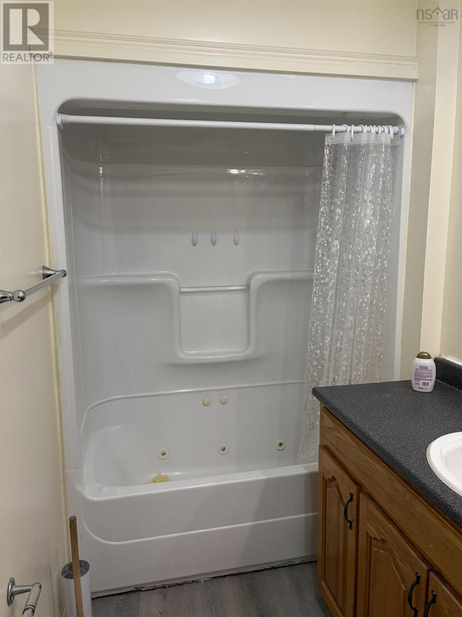 Property 20 of 31 of 4 Emery Lane