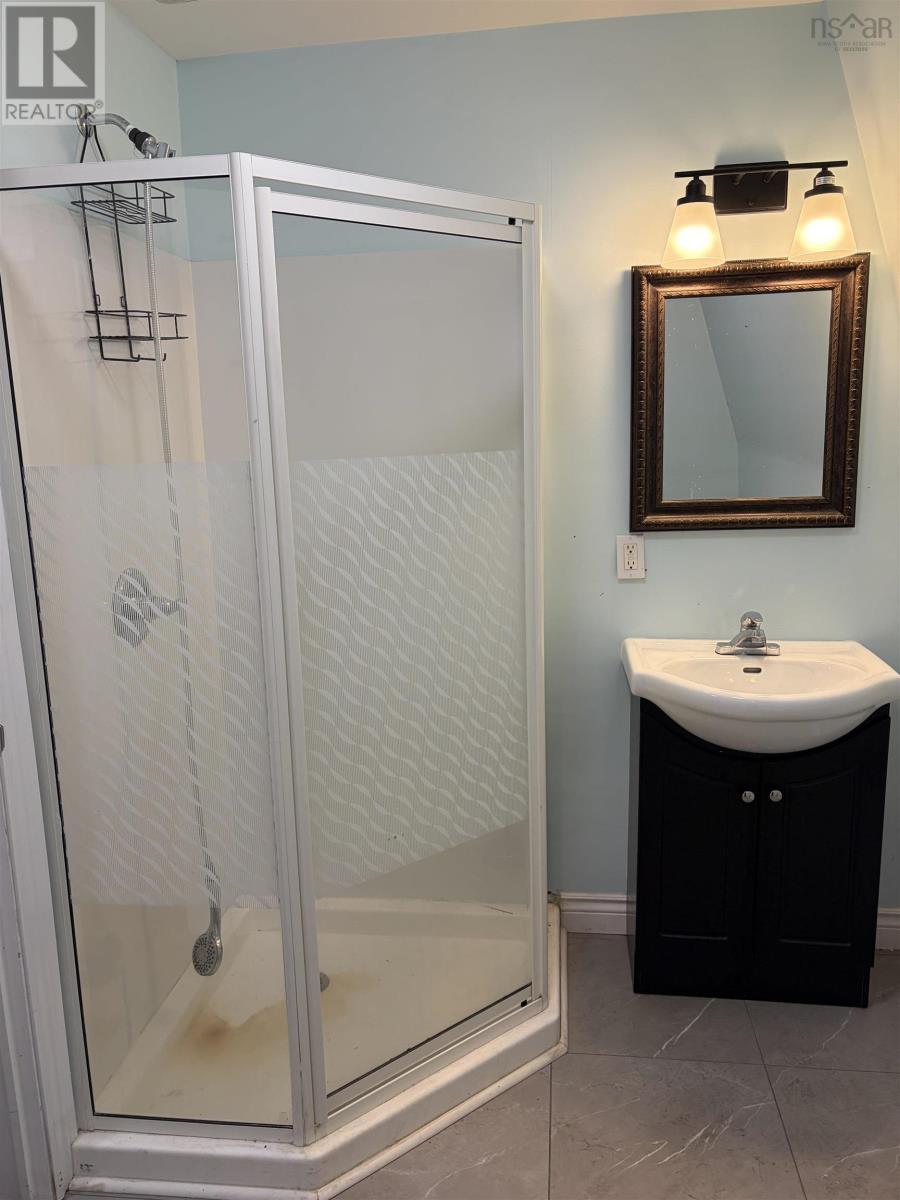 Property 28 of 31 of 4 Emery Lane