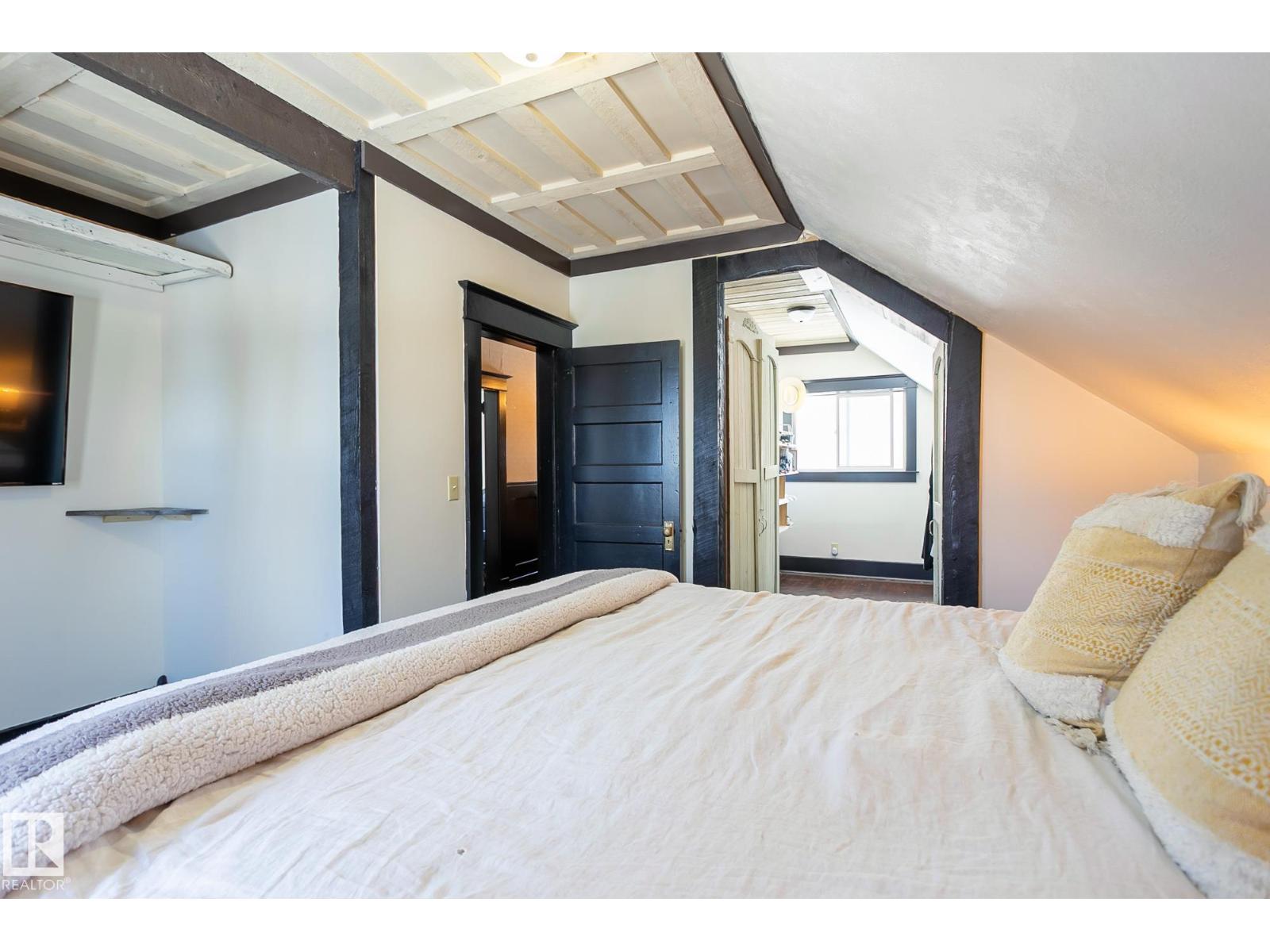 580 Poplar Bay Drive - 48