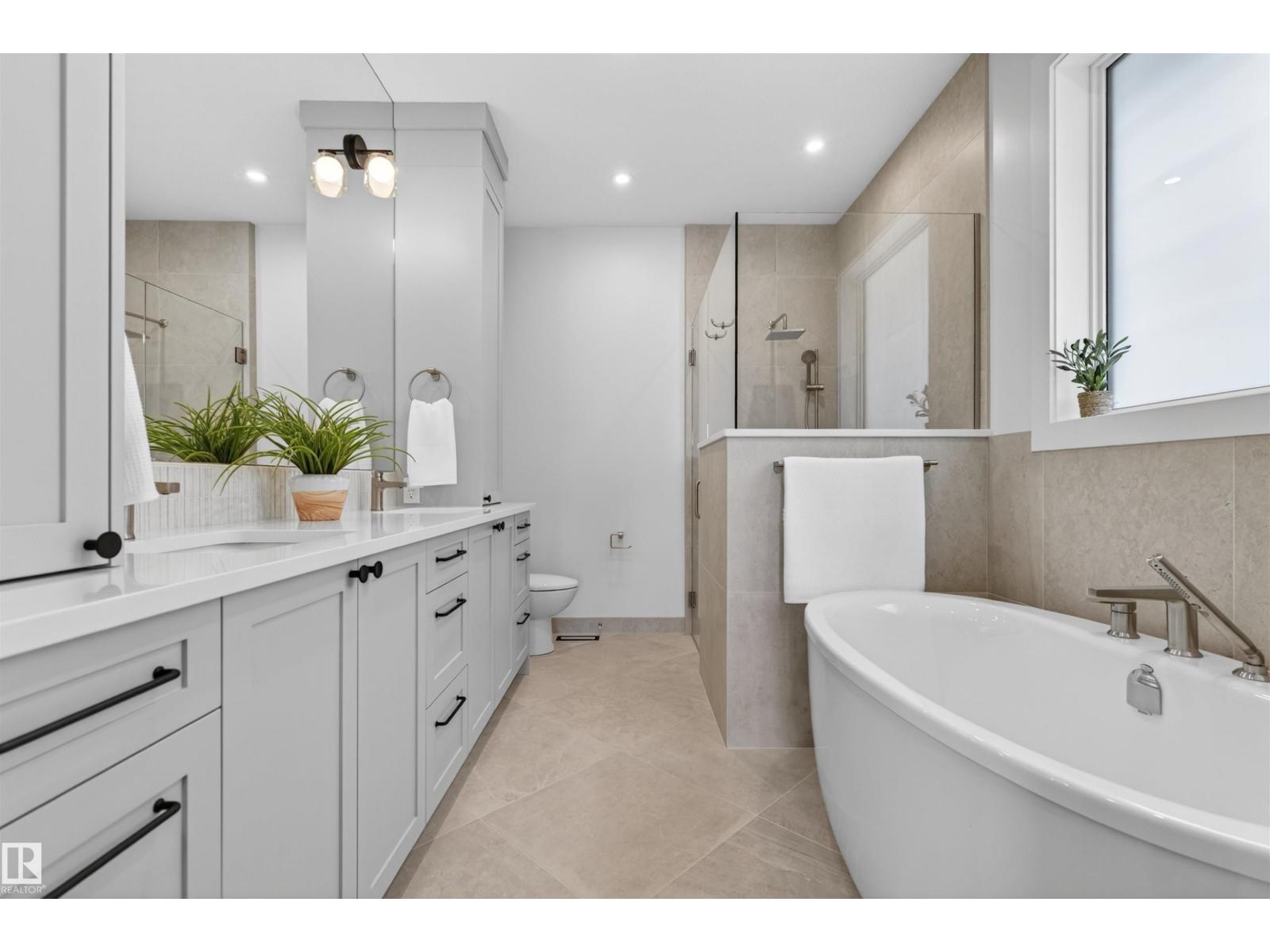 149 EASTGATE WAY, St. Albert