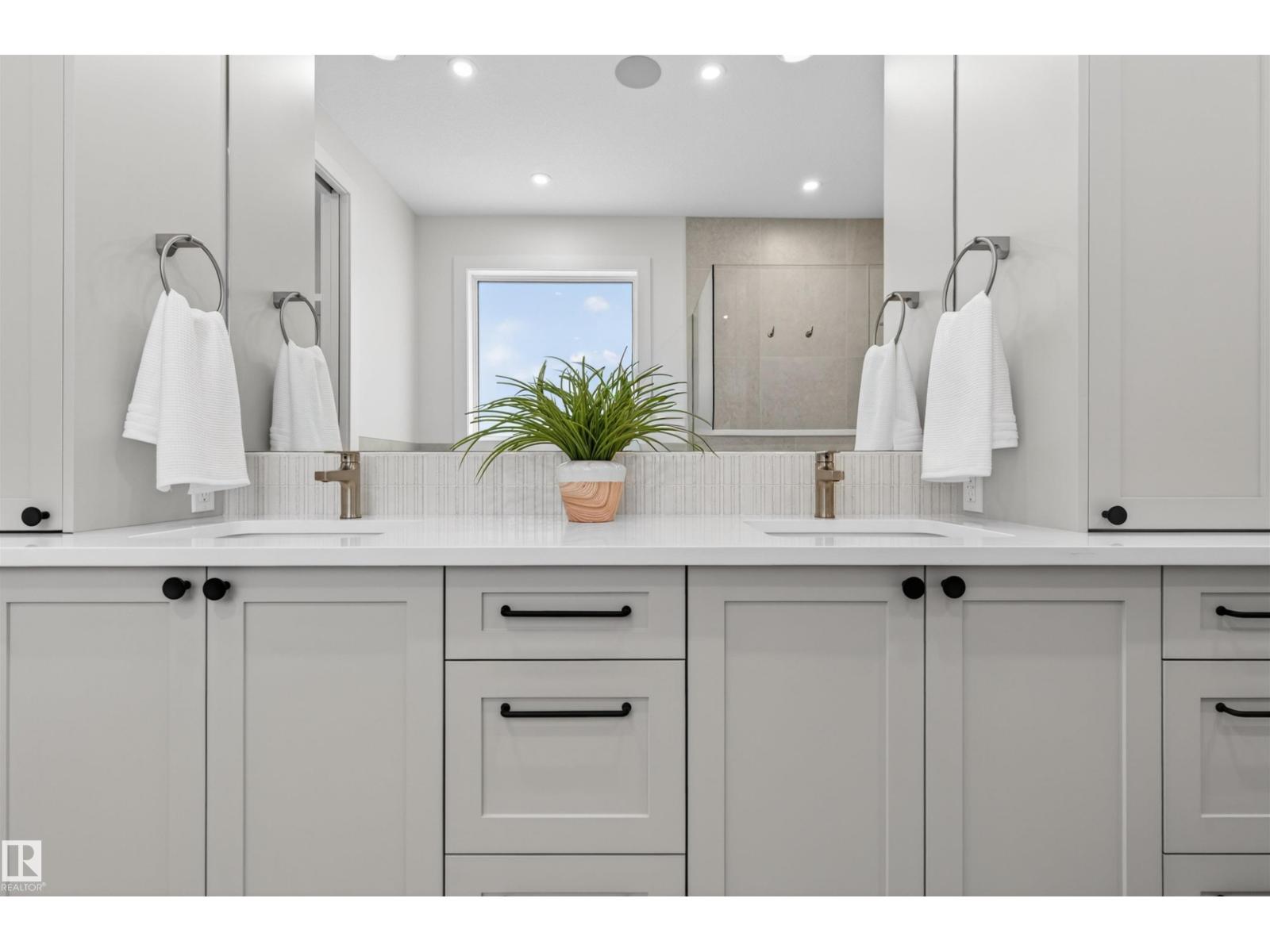 149 EASTGATE WAY, St. Albert