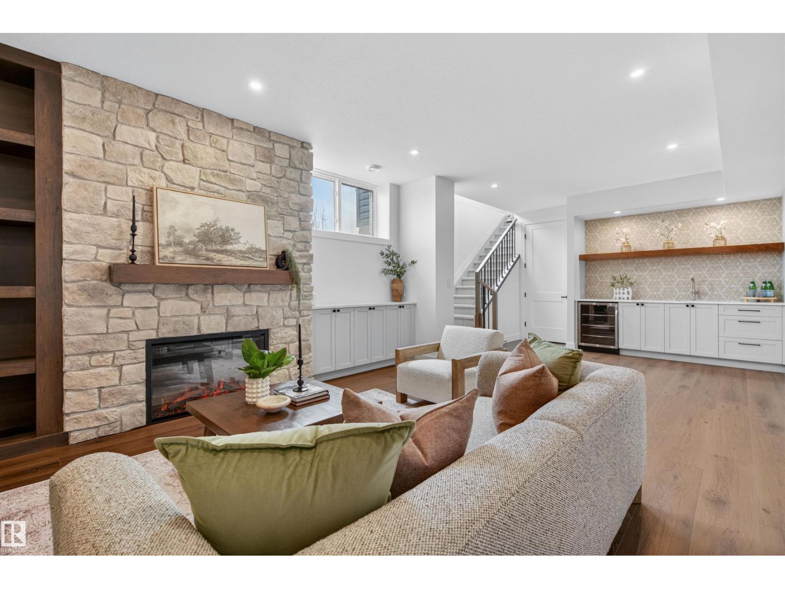 149 EASTGATE WAY, St. Albert