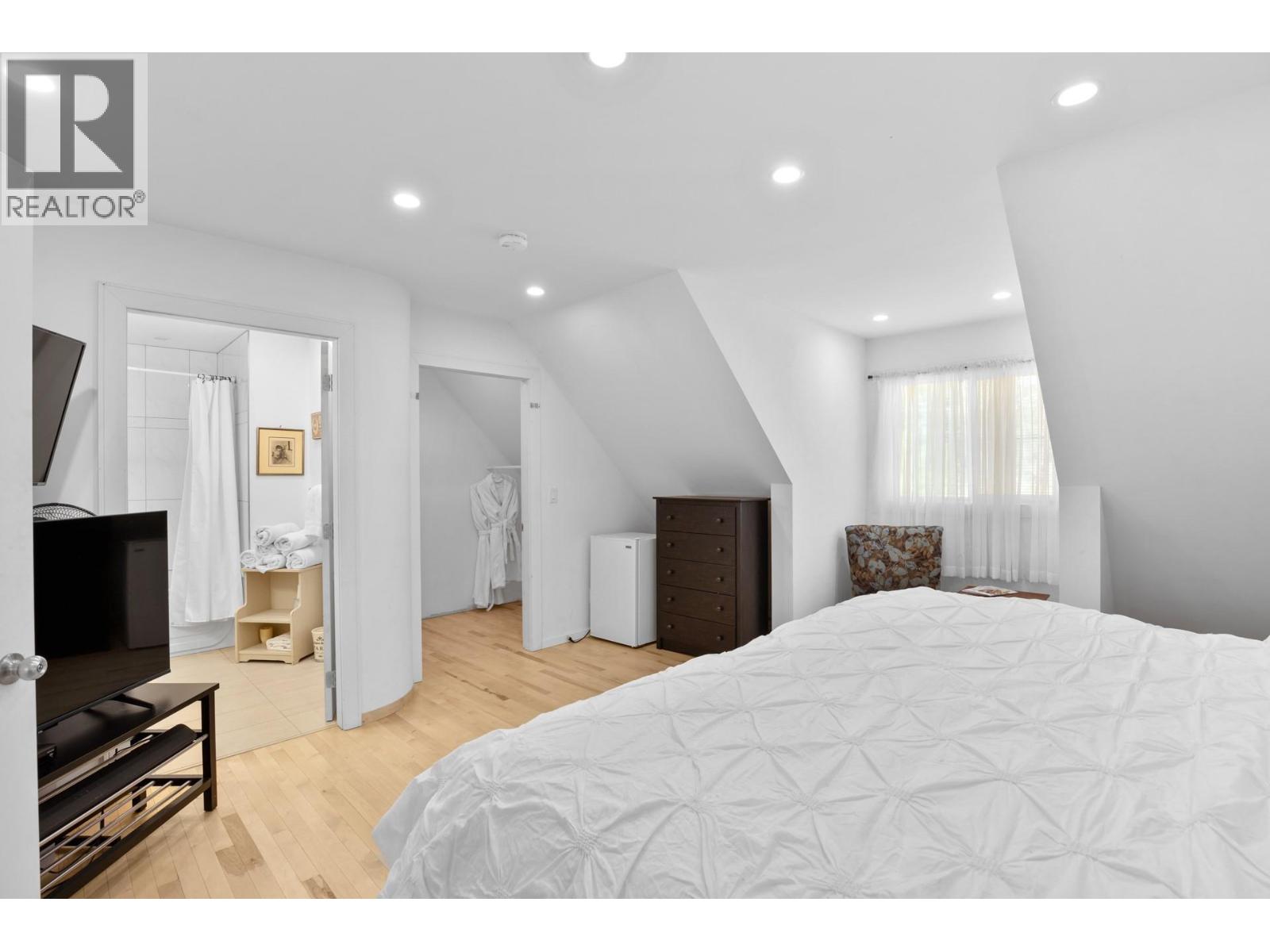  7991 Alpine Road, Kelowna