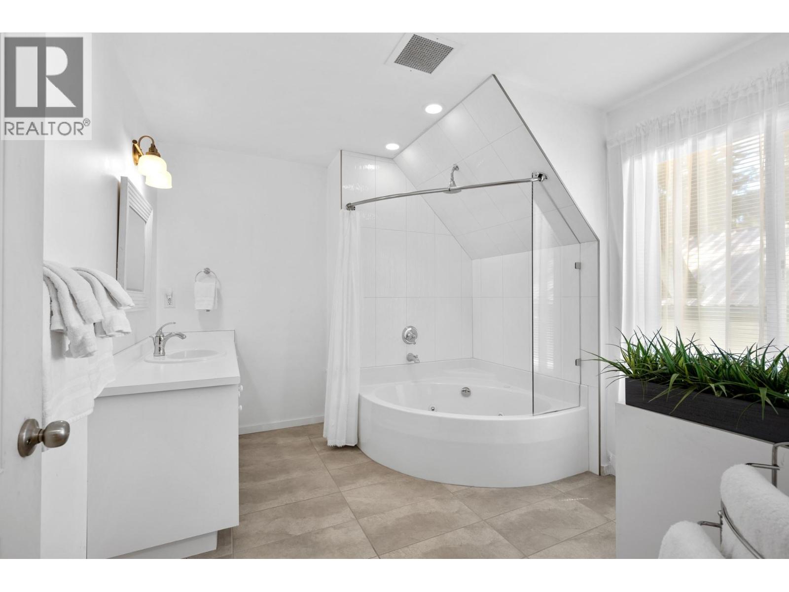  7991 Alpine Road, Kelowna