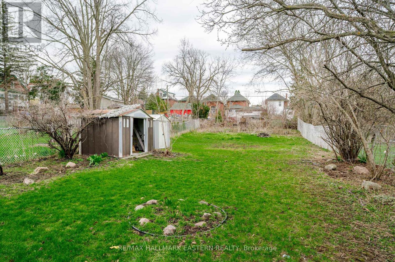584 PATERSON STREET - 42