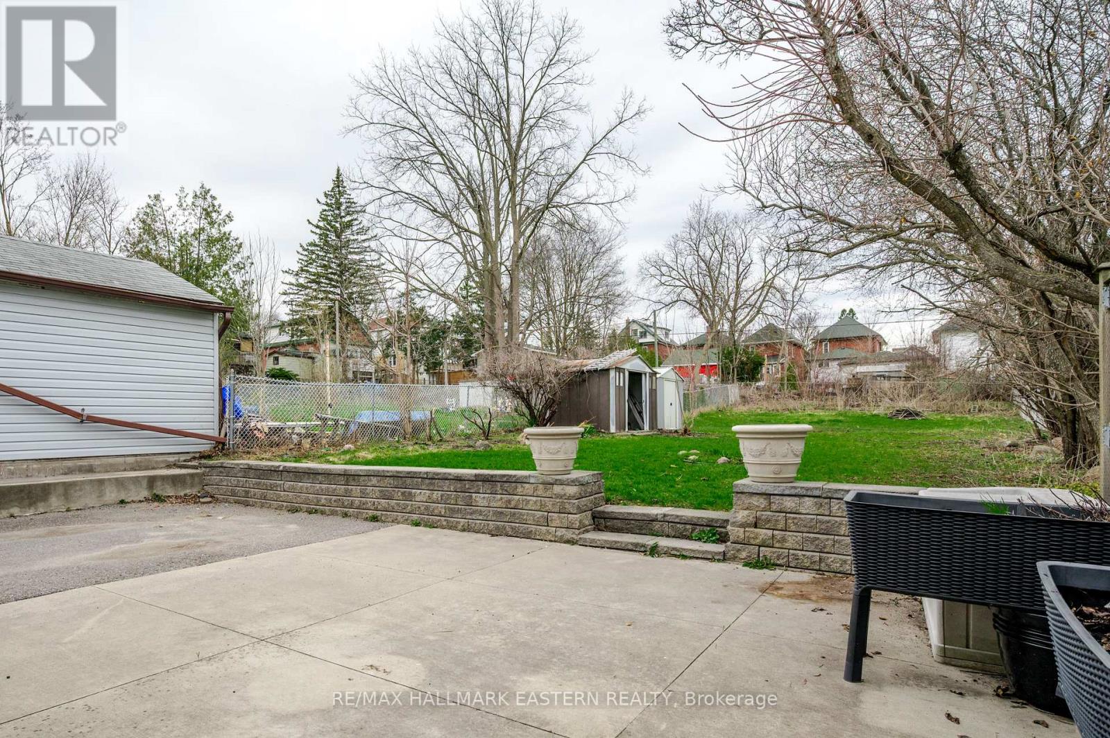 584 PATERSON STREET - 44