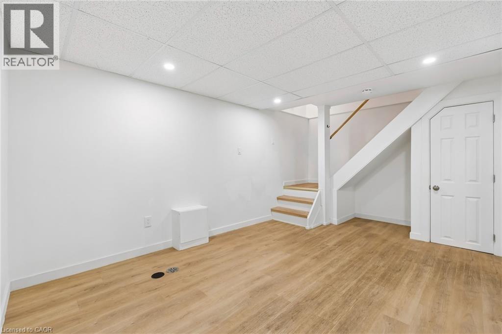 27 JOHN MURRAY Street, Stoney Creek, Ontario, L8J1C5 — Photo 37