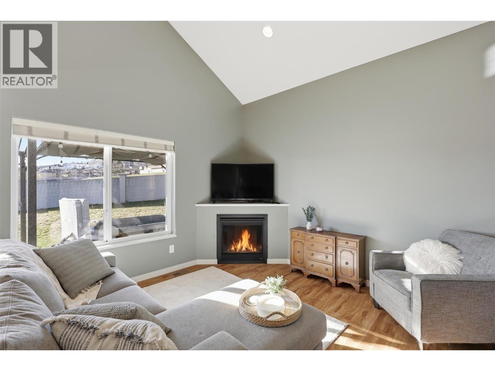 #7 1250 ABERDEEN Drive - 7