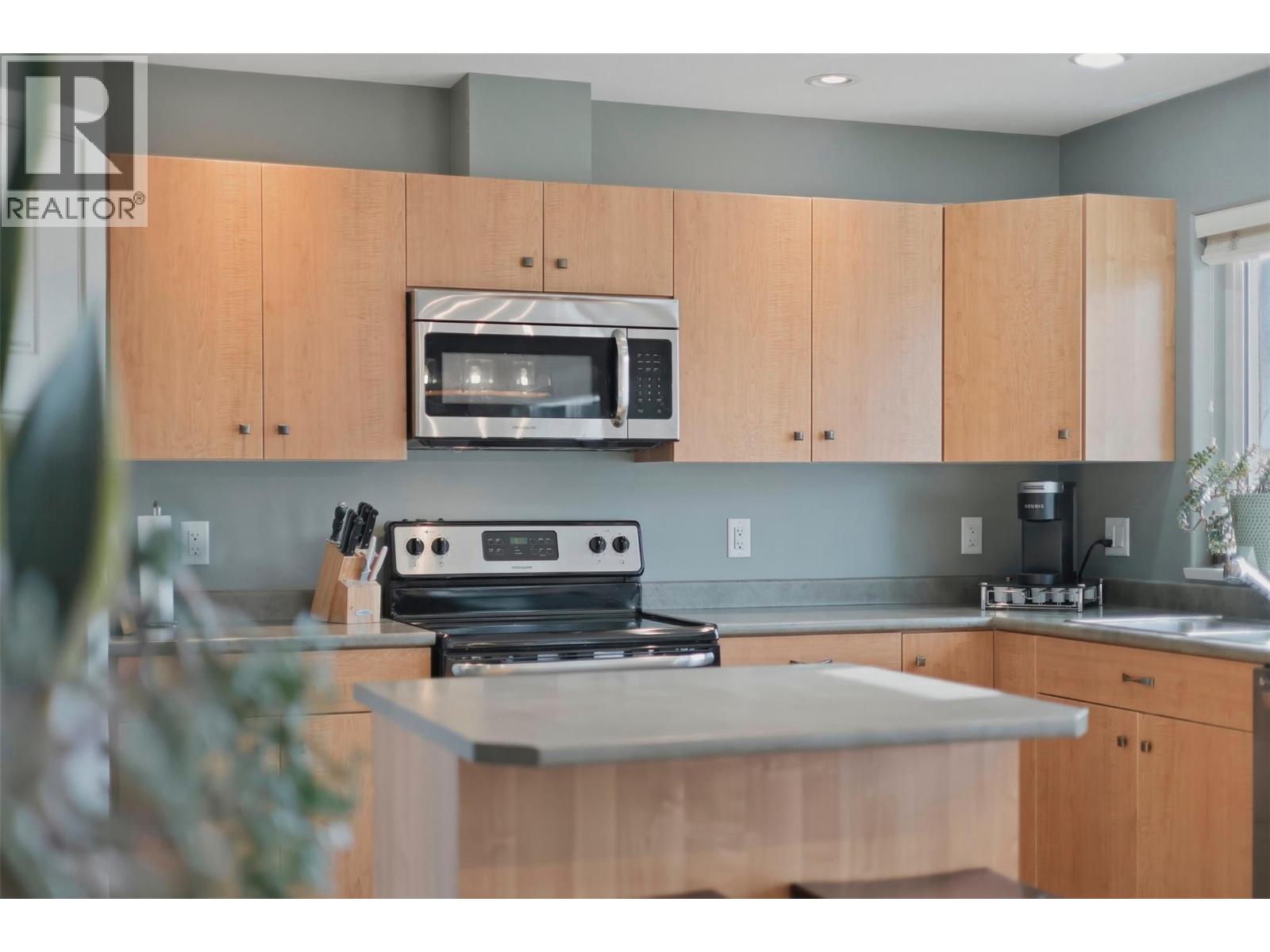 #7 1250 ABERDEEN Drive - 13