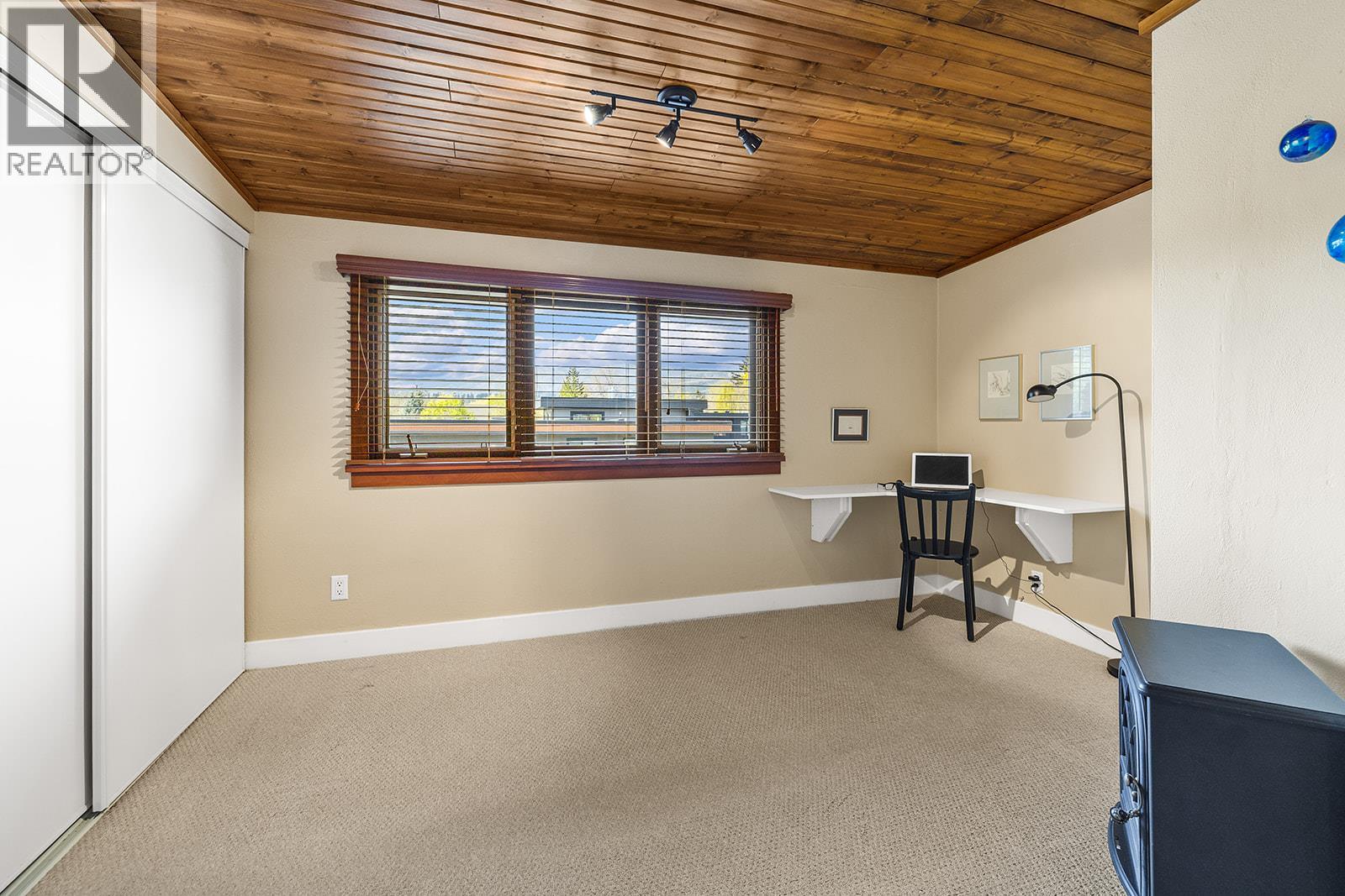  354 Burne Avenue, Kelowna