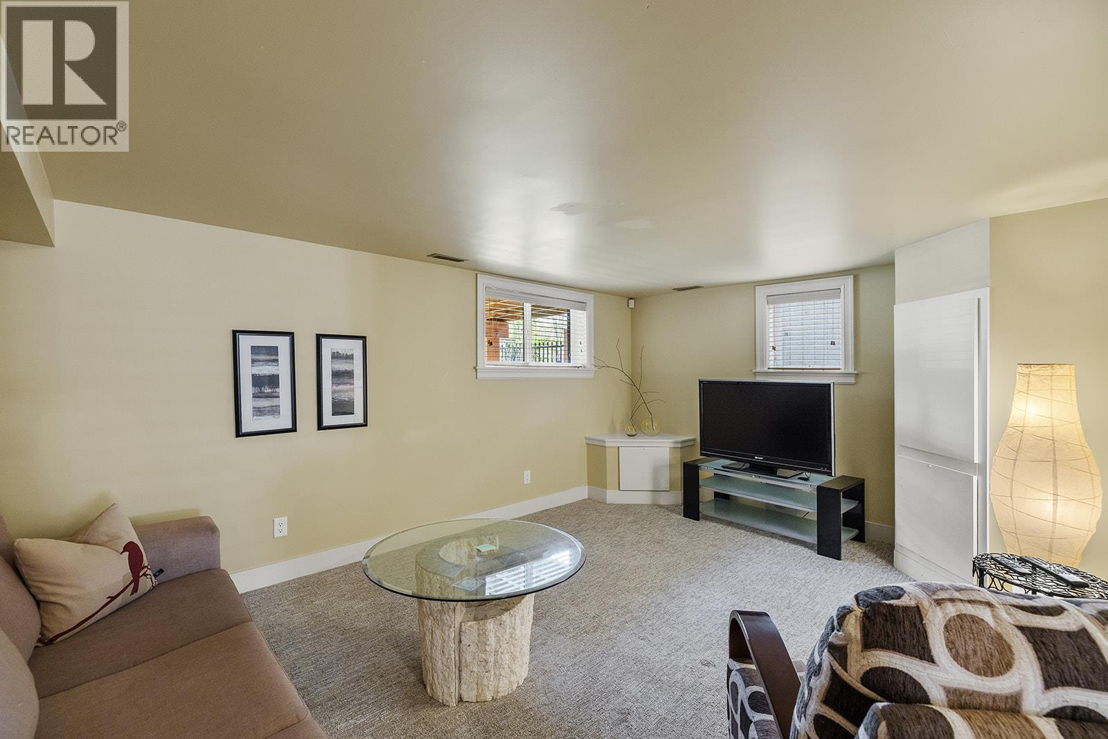  354 Burne Avenue, Kelowna