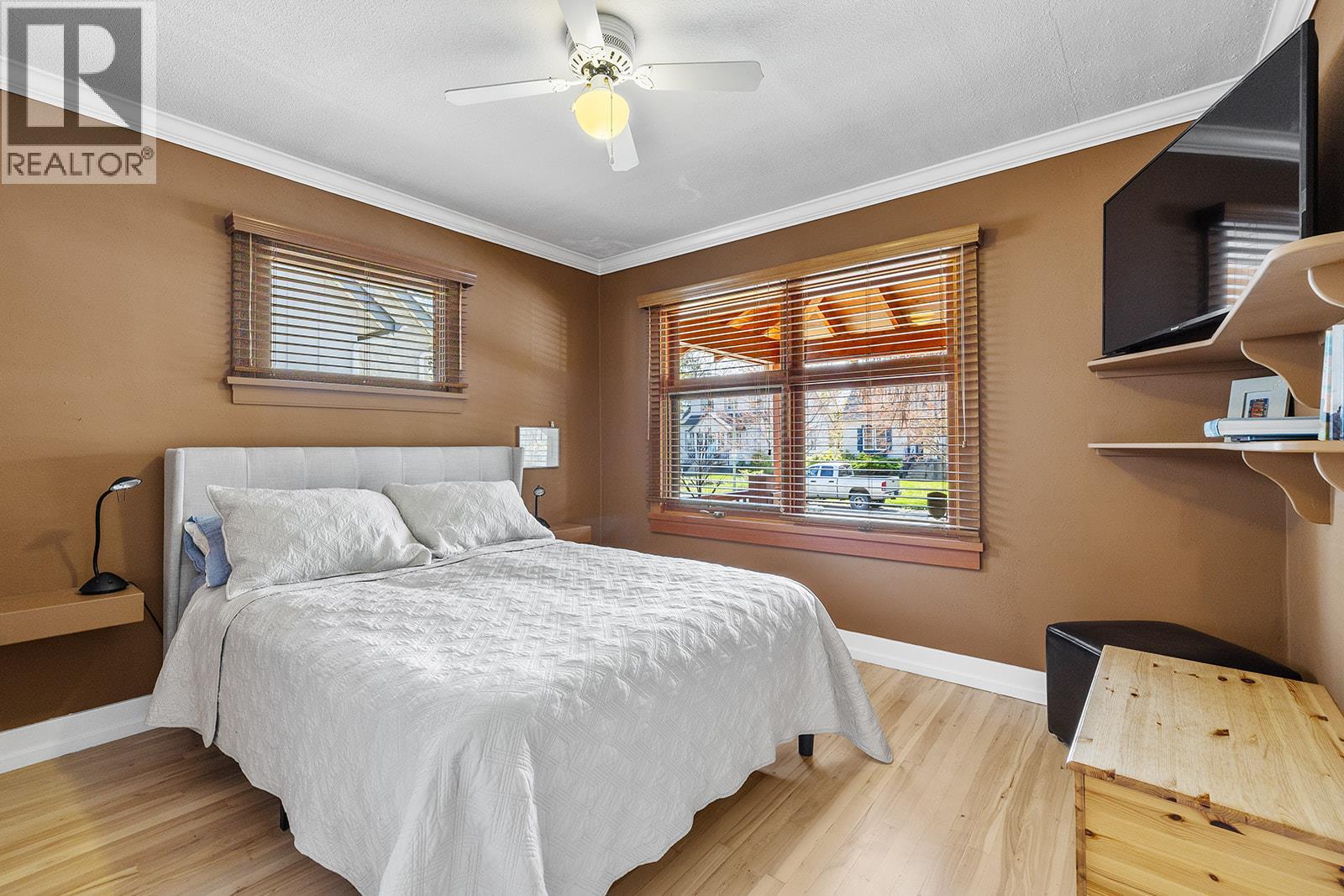  354 Burne Avenue, Kelowna