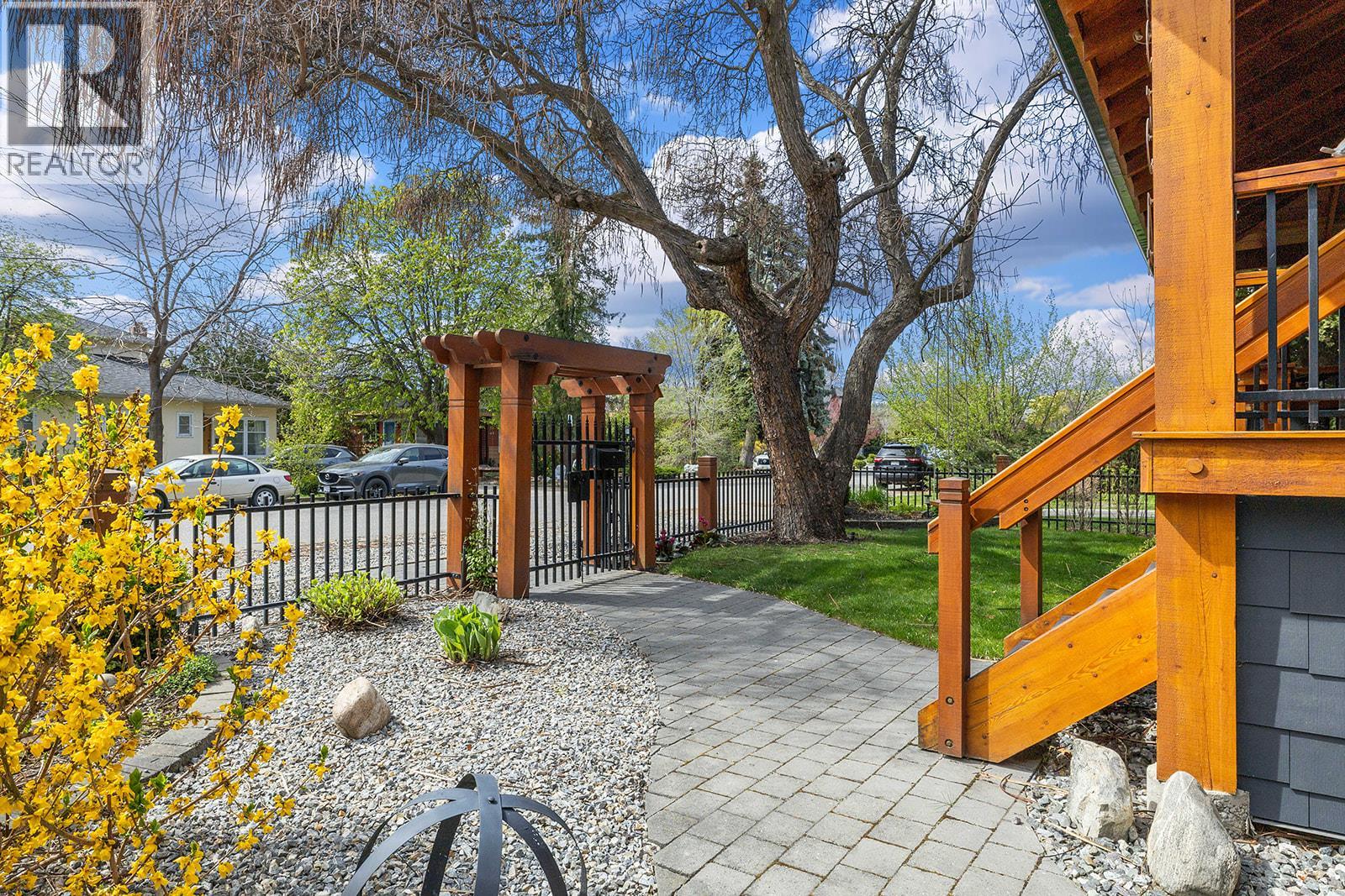  354 Burne Avenue, Kelowna