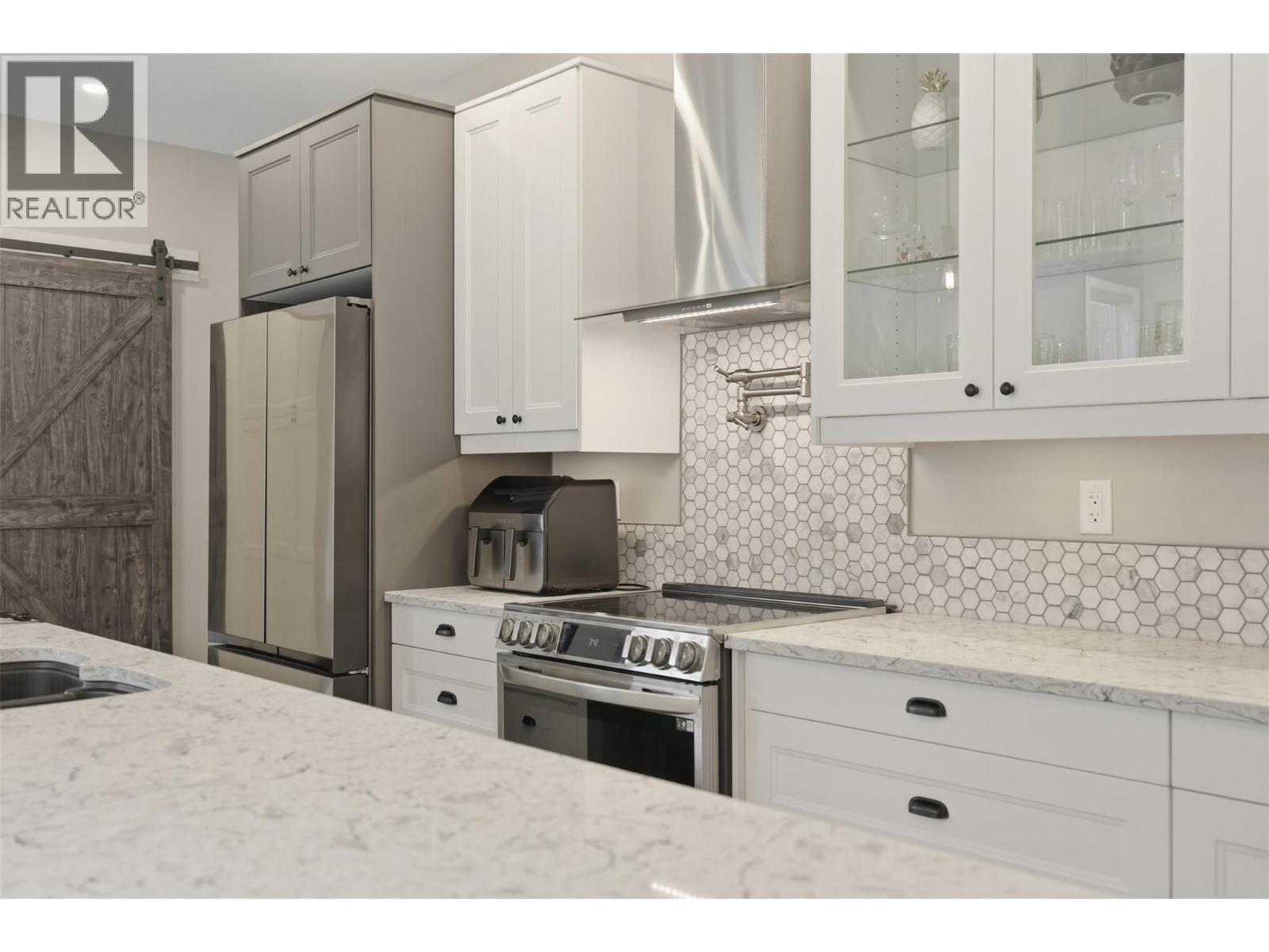 2533 Mountain View Drive - 6