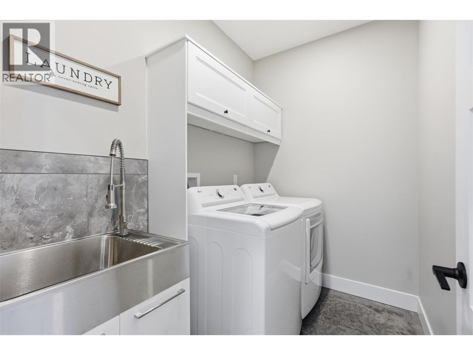 2533 Mountain View Drive - 37