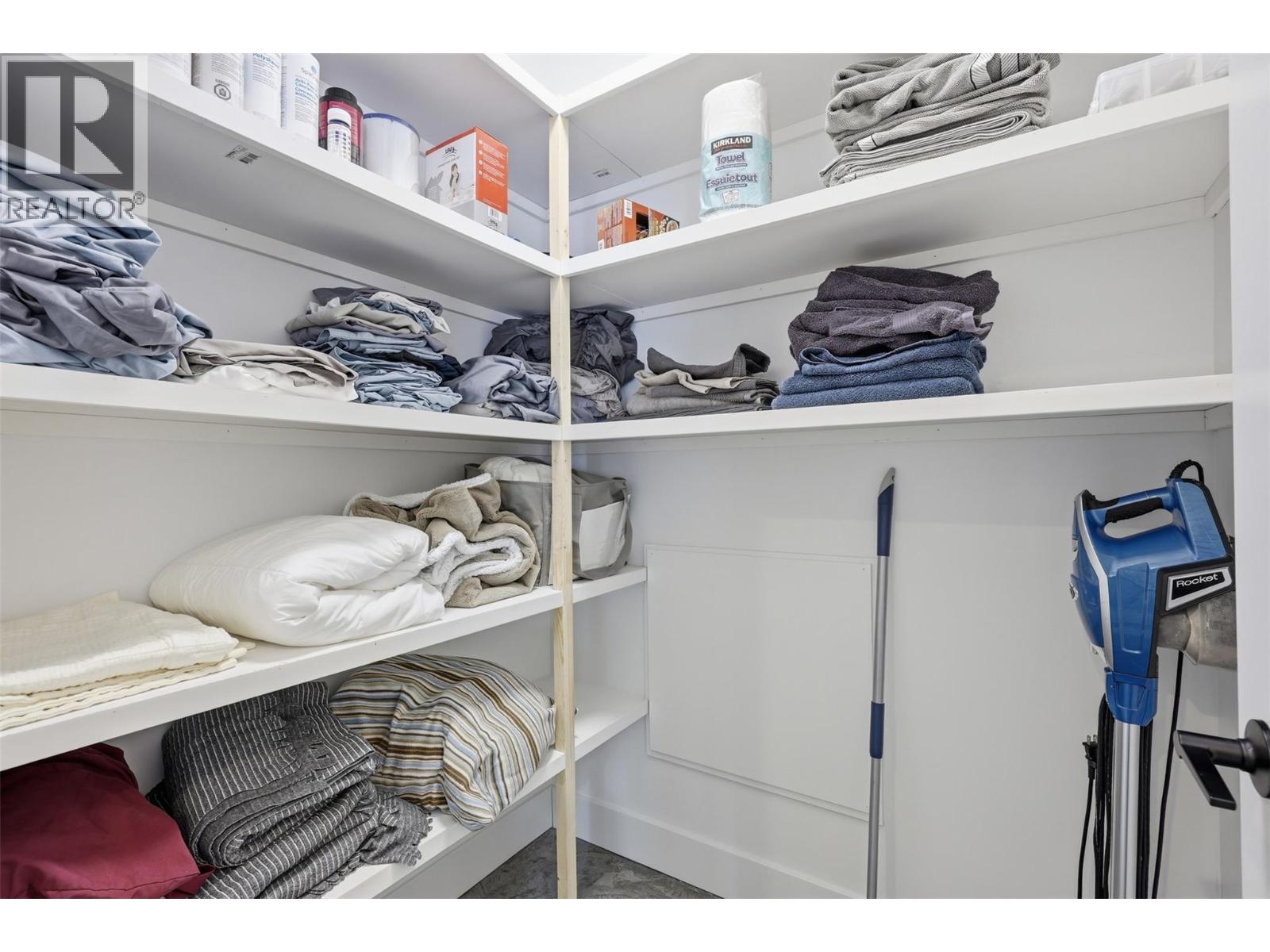 2533 Mountain View Drive - 34