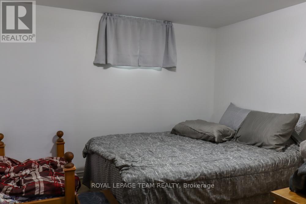 75 WINNIFRED STREET N - 26