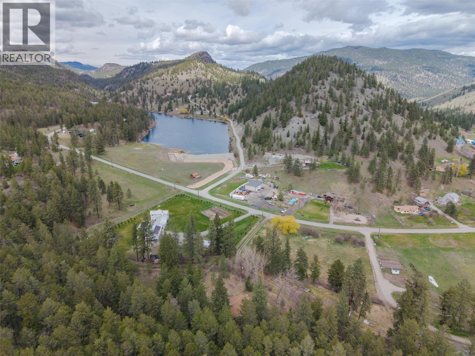 128 Farleigh Lake Road, Penticton