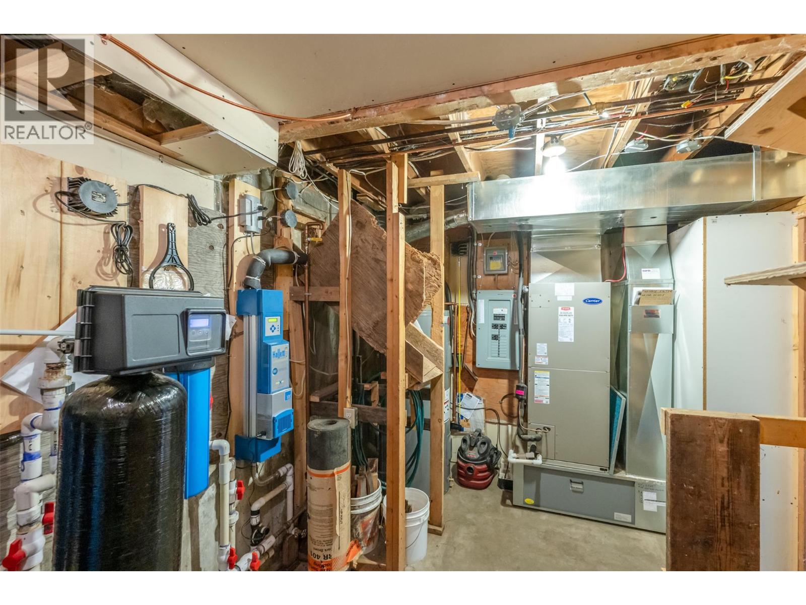 128 Farleigh Lake Road, Penticton