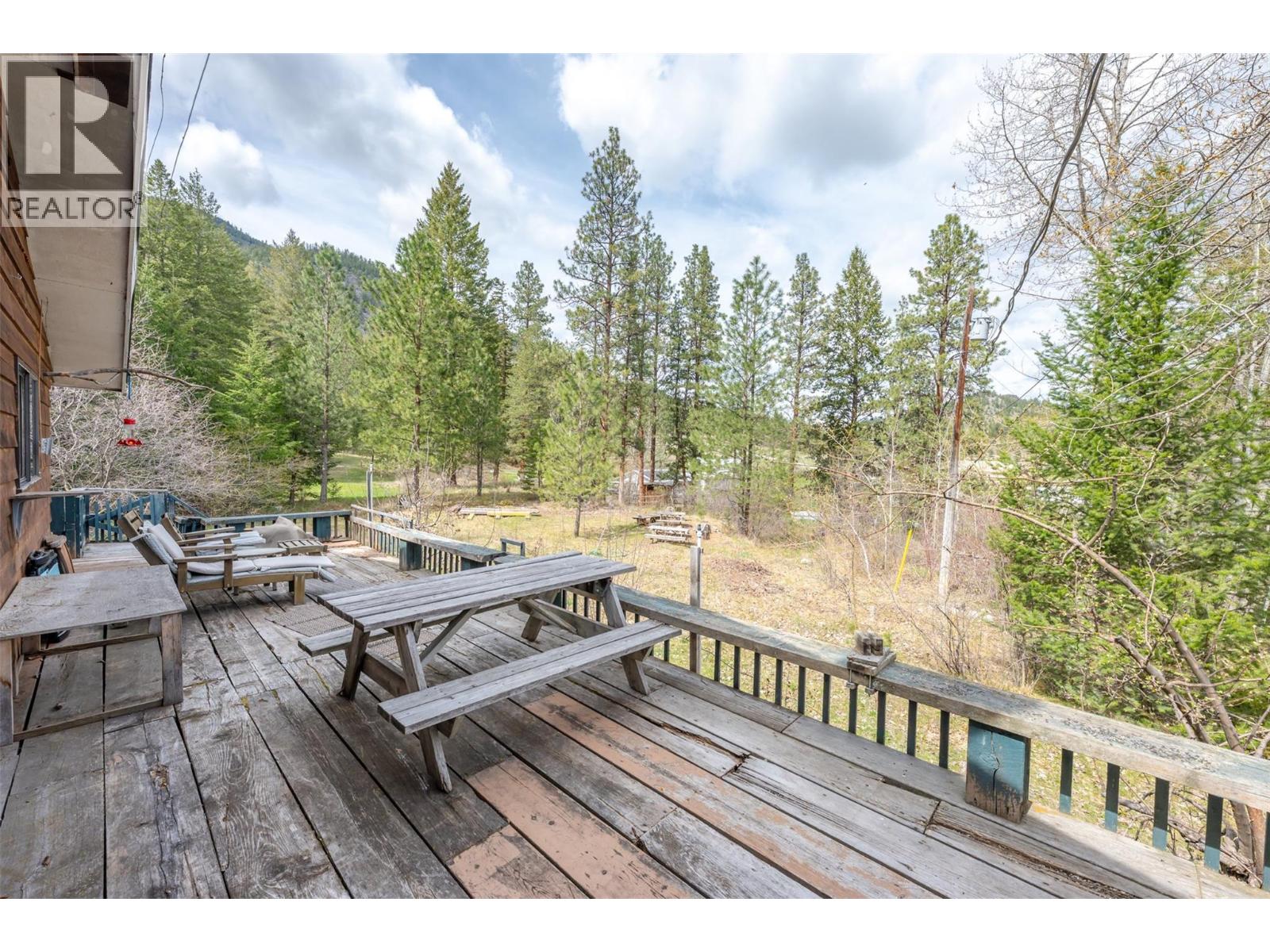 128 Farleigh Lake Road, Penticton