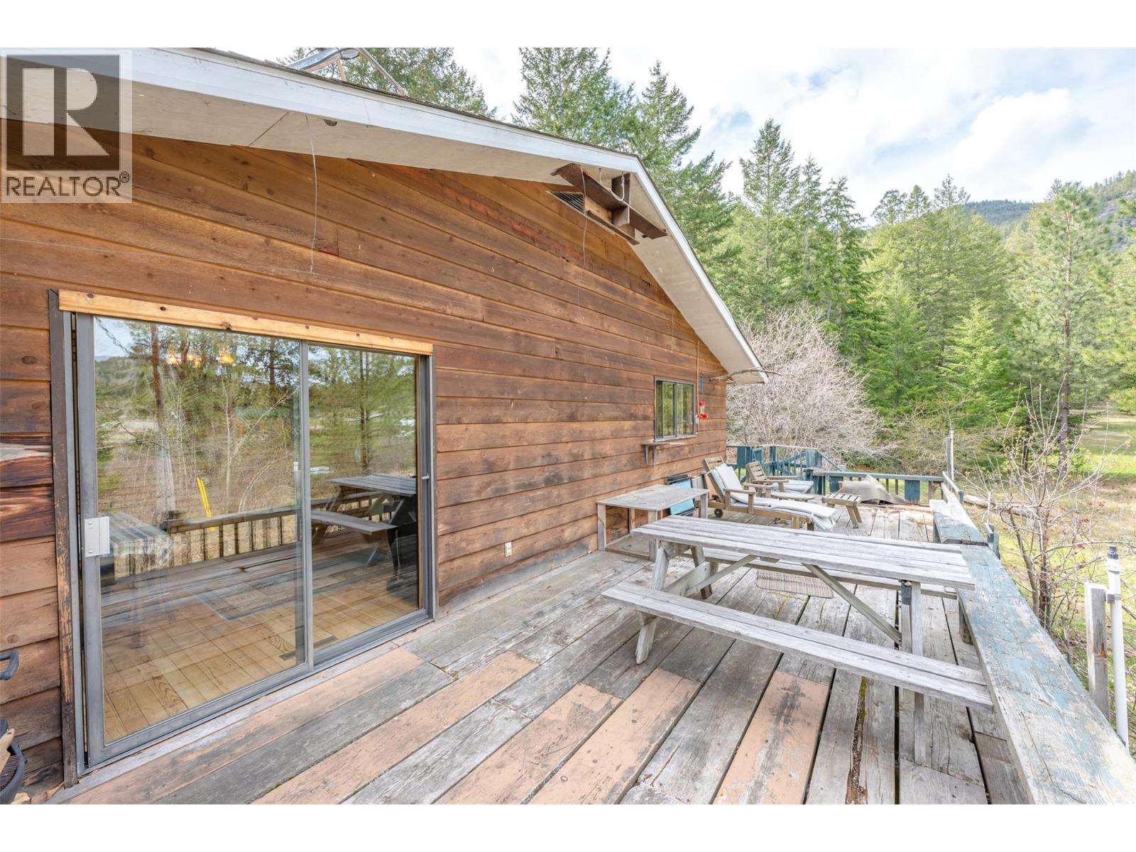 128 Farleigh Lake Road, Penticton