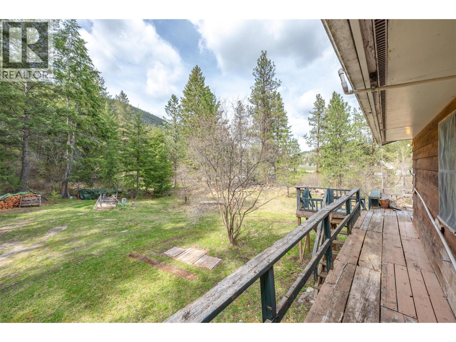 128 Farleigh Lake Road, Penticton