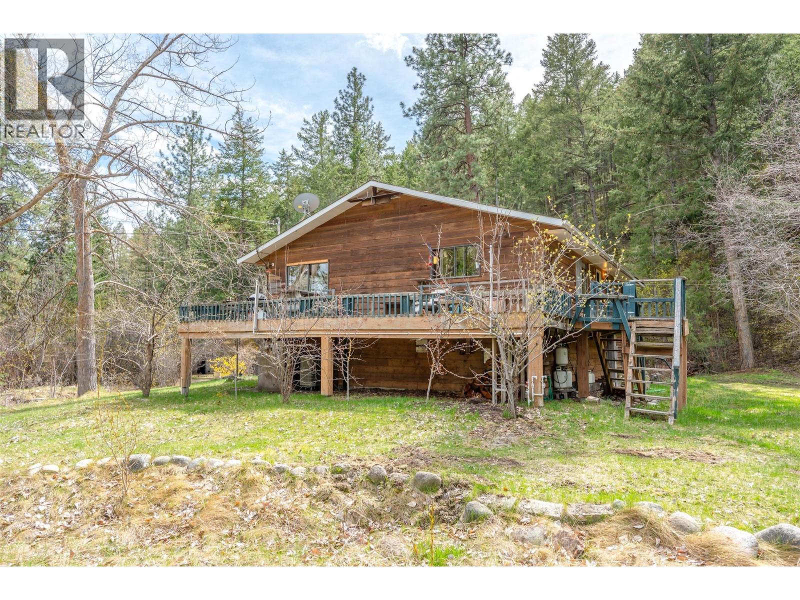 128 Farleigh Lake Road, Penticton