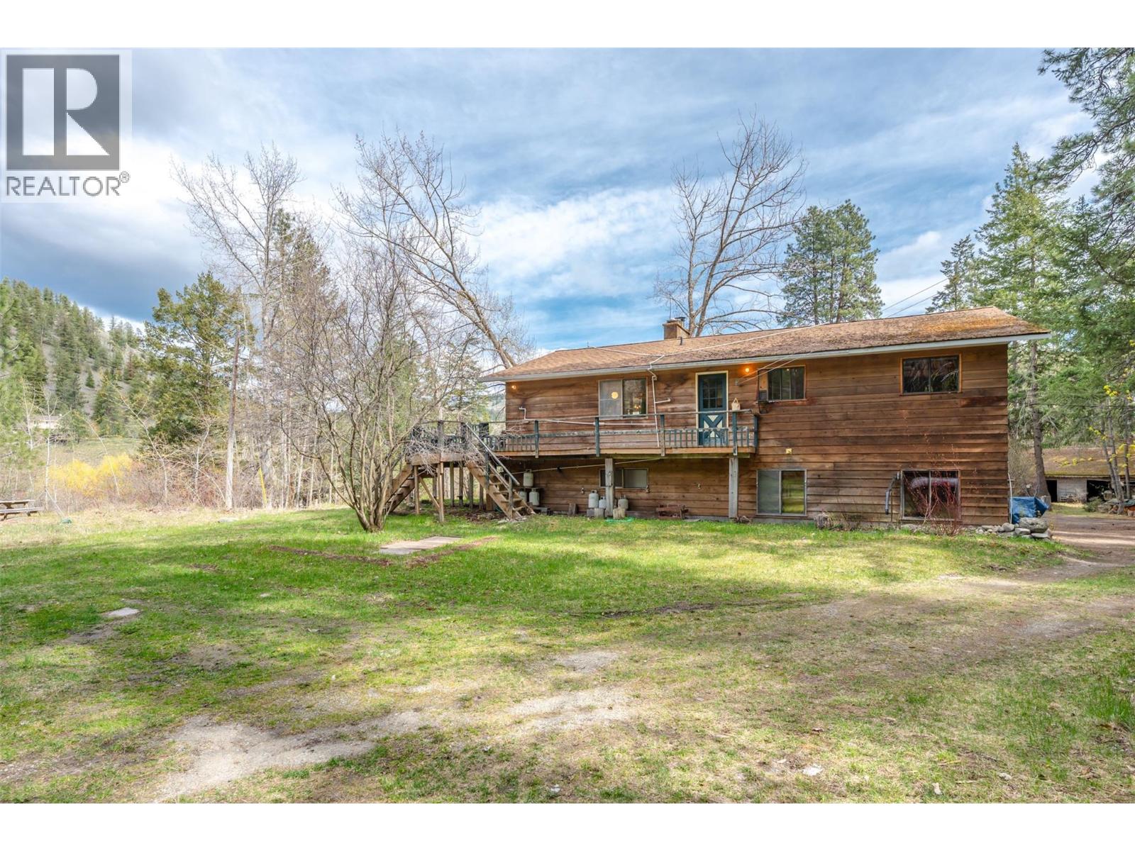 128 Farleigh Lake Road, Penticton