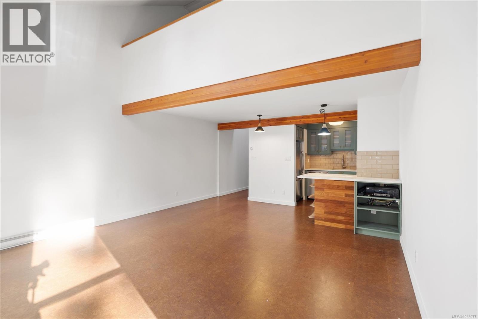 #205 2341 Harbour Rd - 11