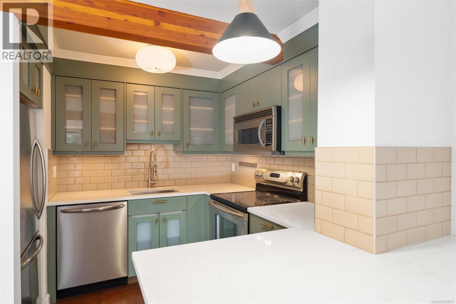 #205 2341 Harbour Rd - 14