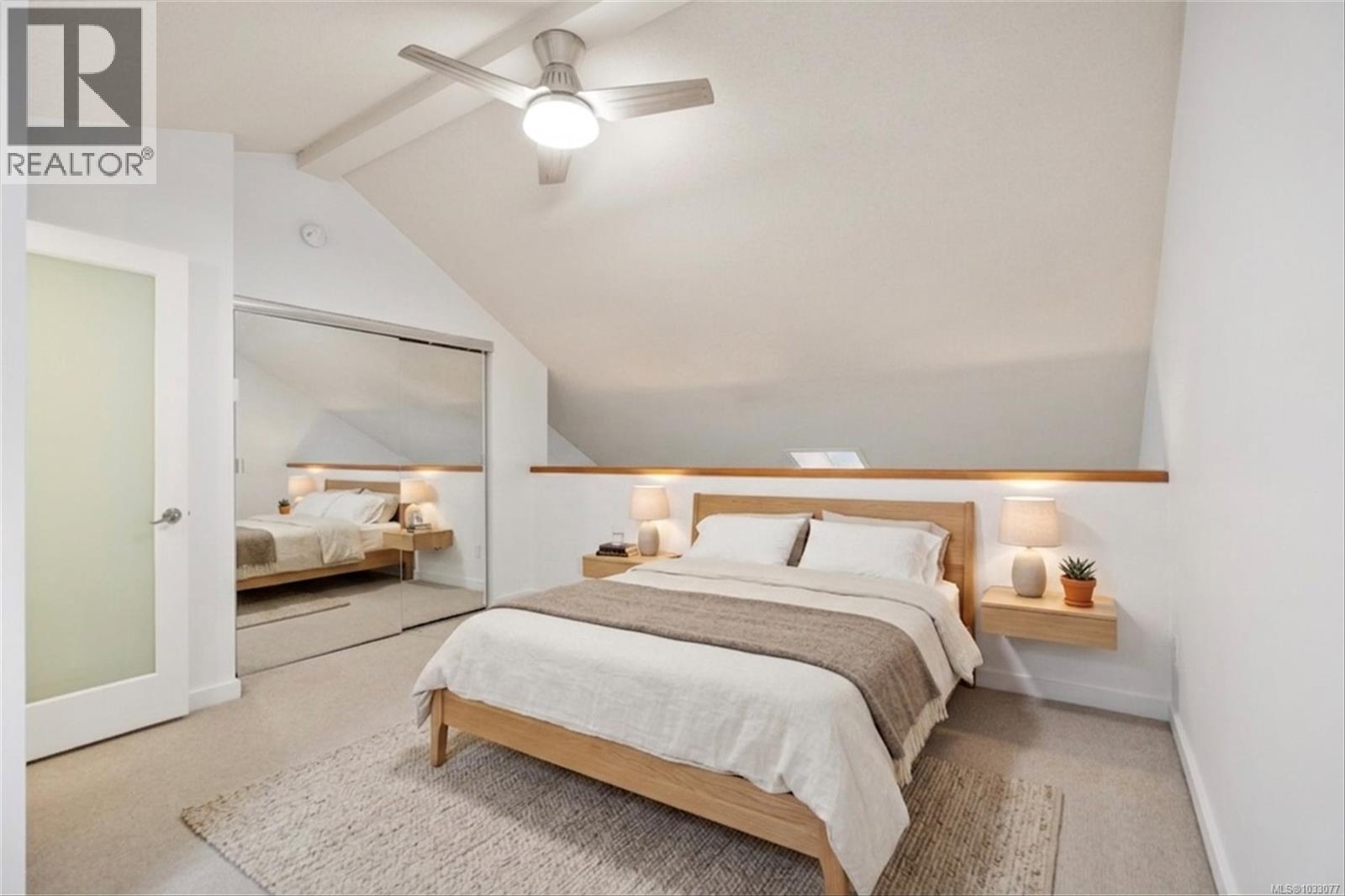 #205 2341 HARBOUR RD - 26