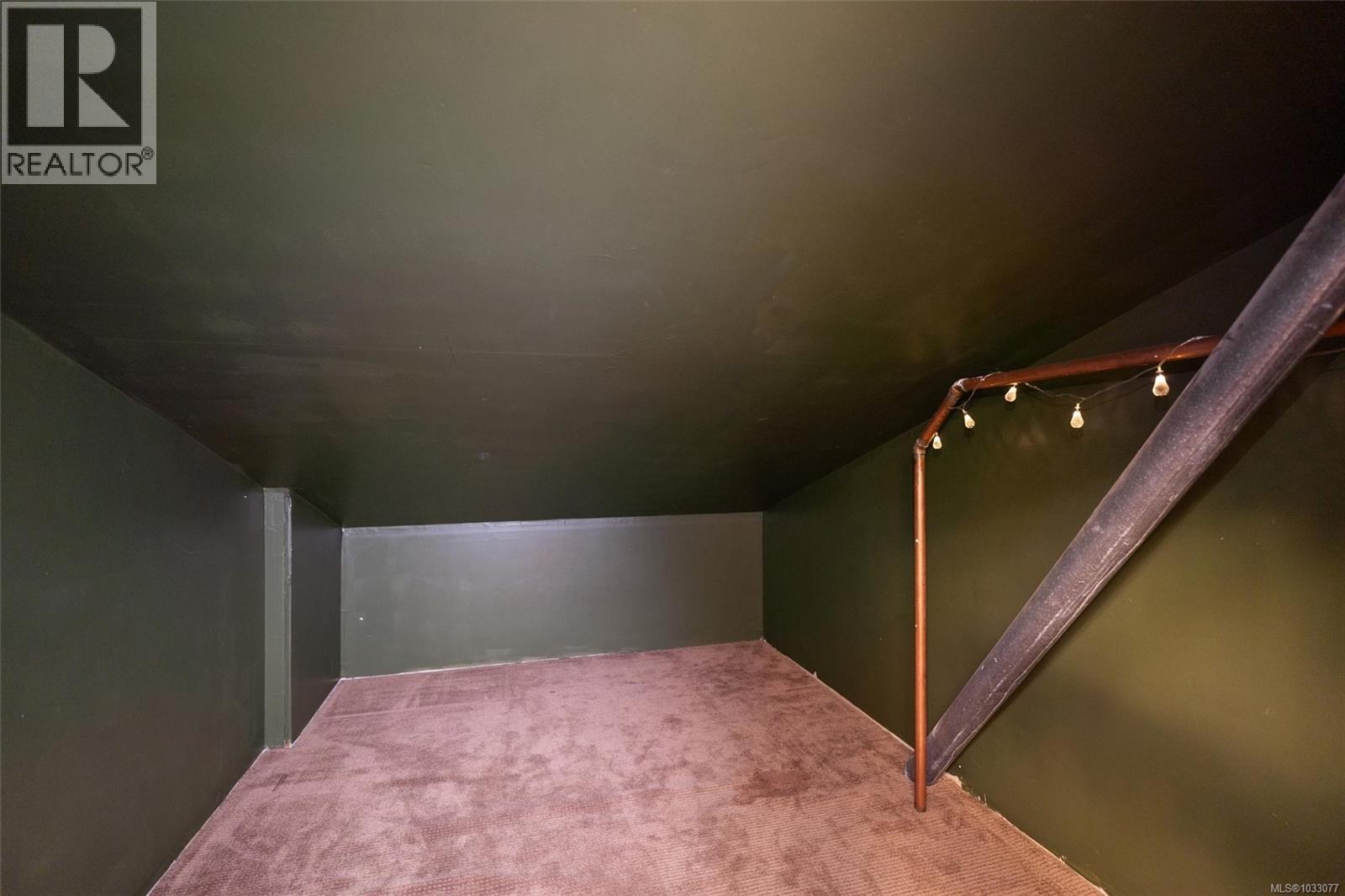 #205 2341 HARBOUR RD - 31