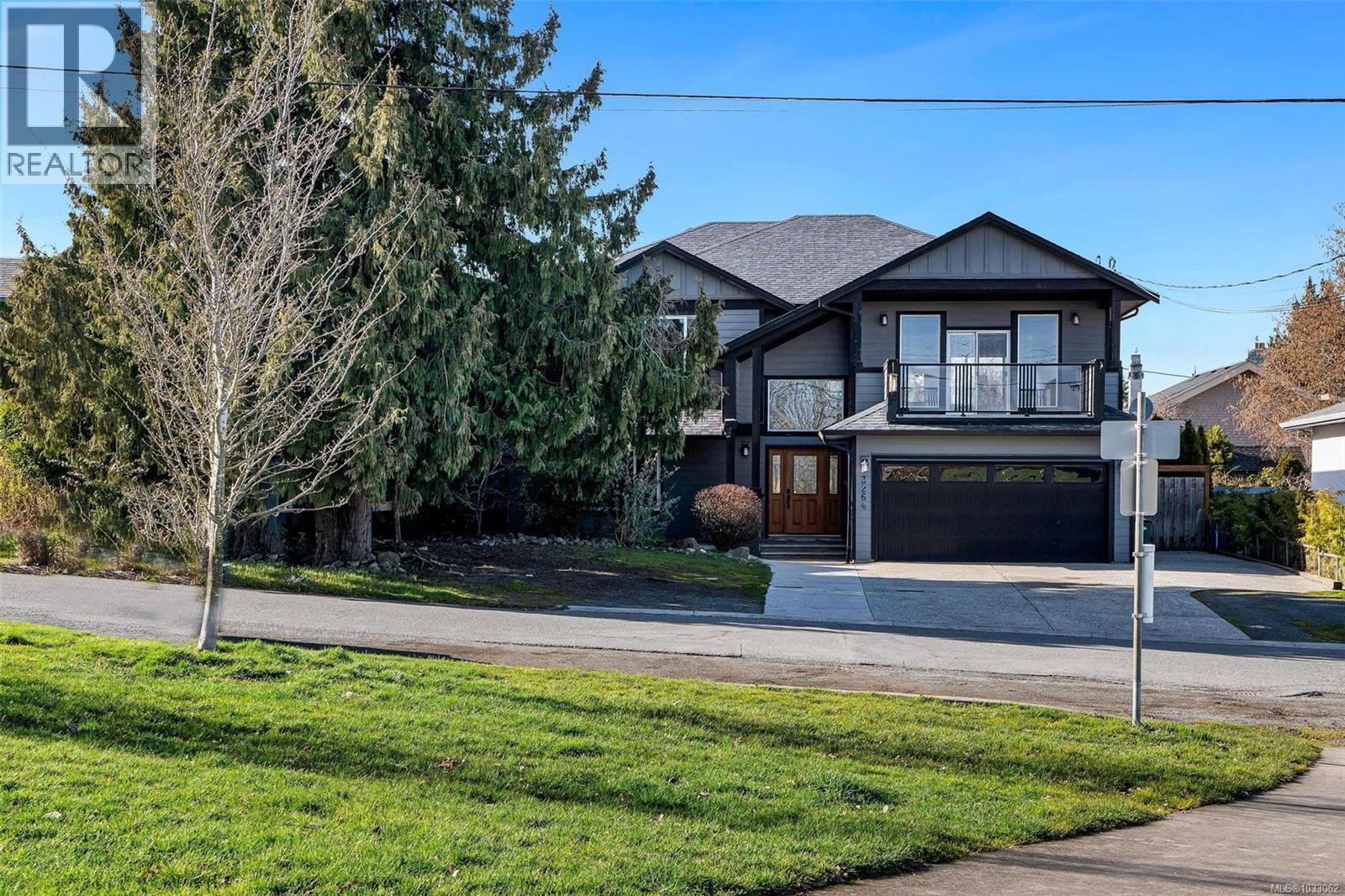  3264 Irma Street, Saanich