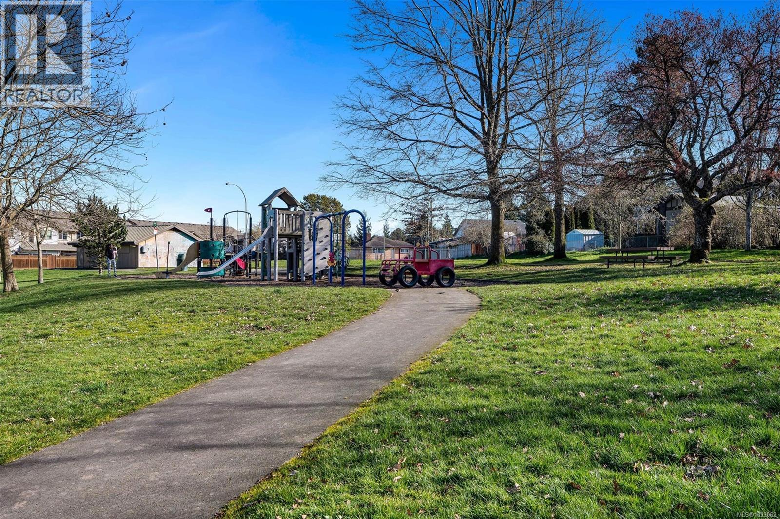  3264 Irma Street, Saanich