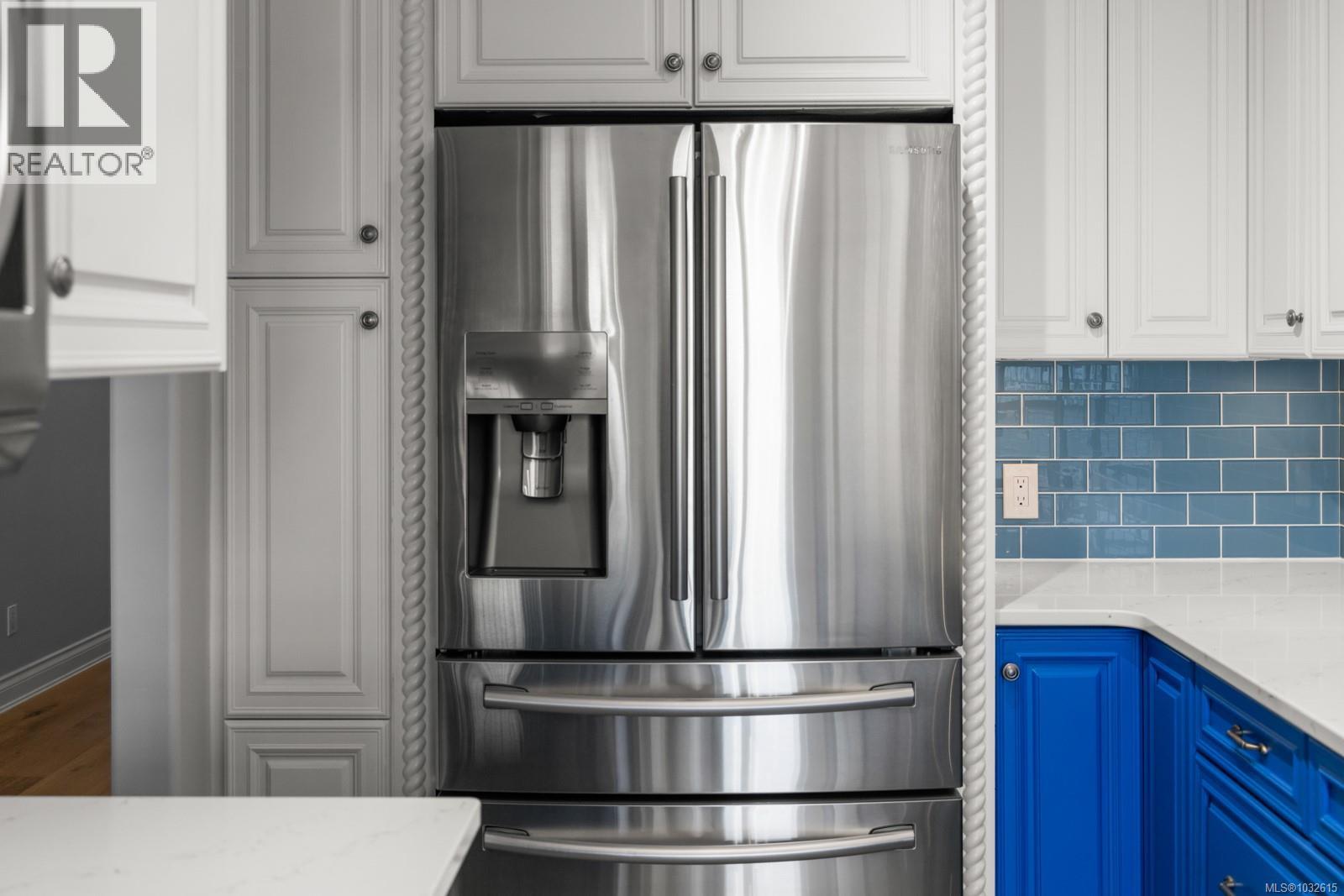 306 75 Songhees Road, Victoria