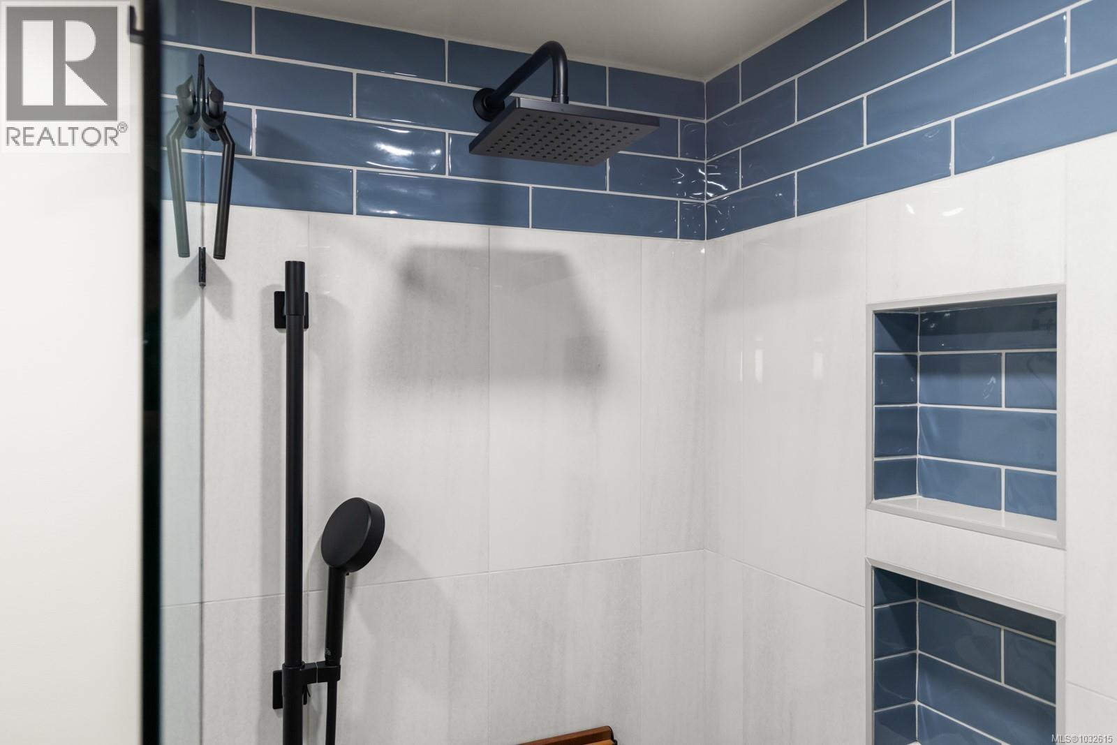 306 75 Songhees Road, Victoria