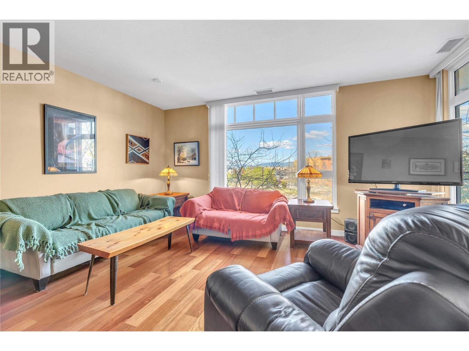 3301 SKAHA LAKE Road Unit# 201, Penticton