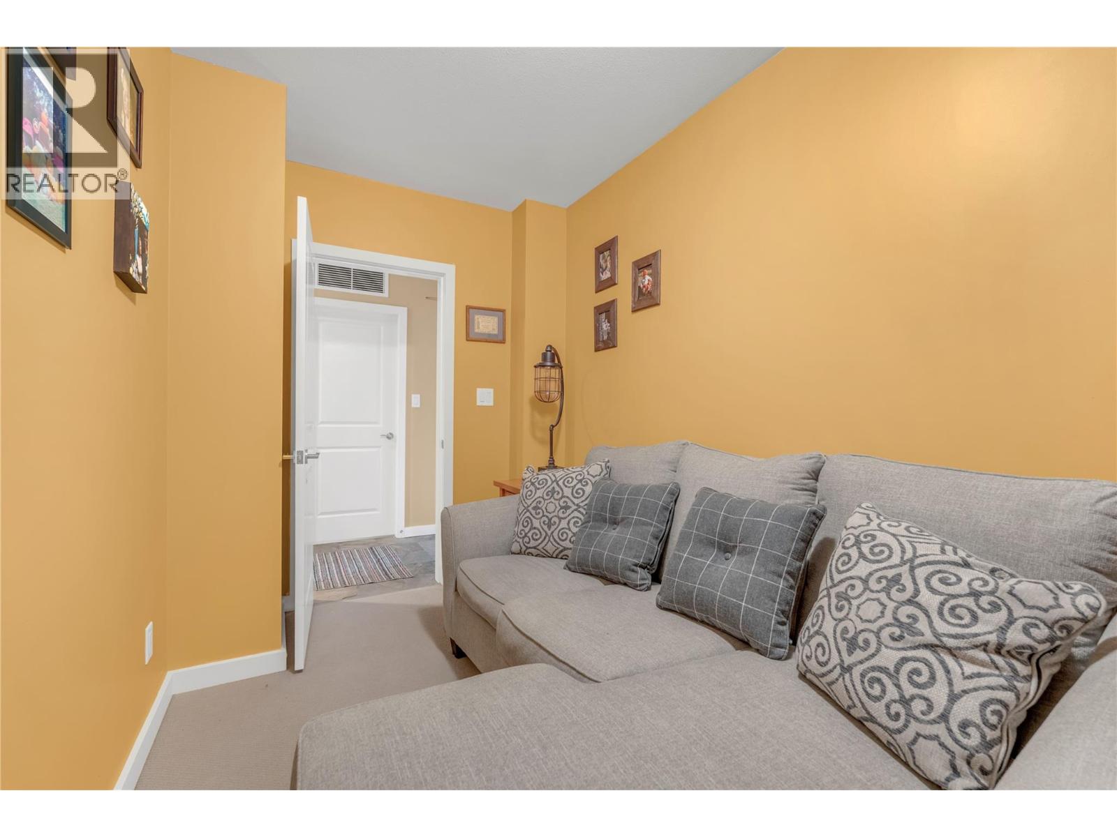 3301 SKAHA LAKE Road Unit# 201, Penticton