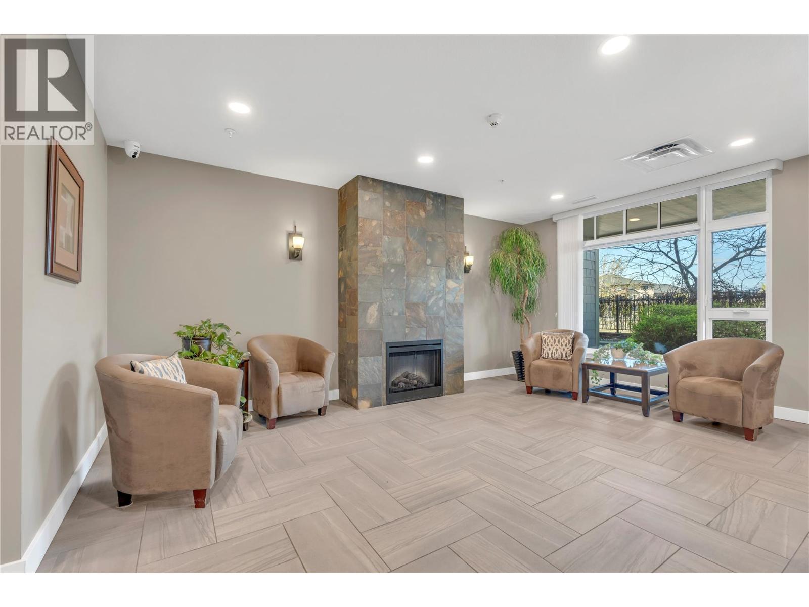 3301 SKAHA LAKE Road Unit# 201, Penticton