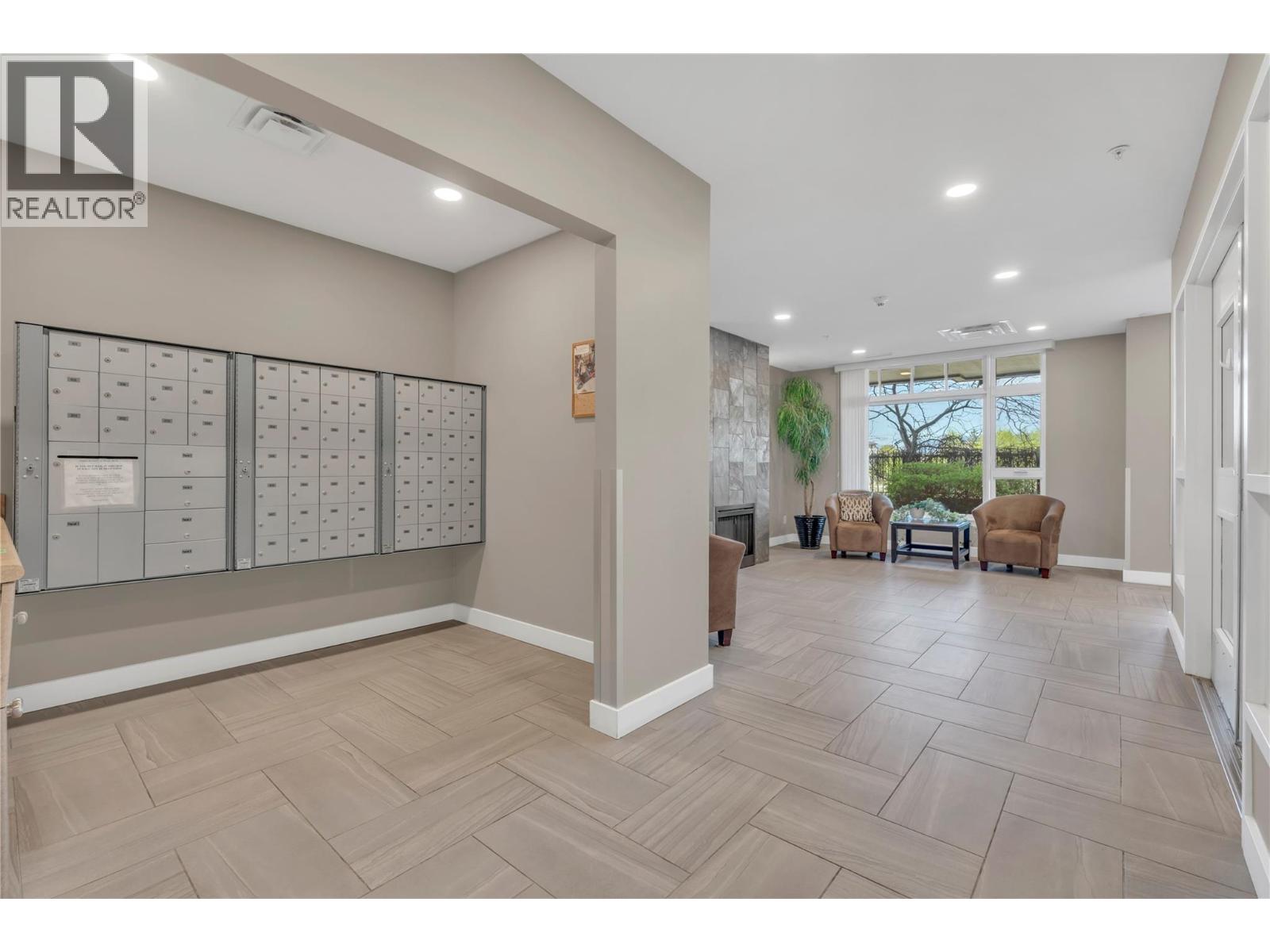 3301 SKAHA LAKE Road Unit# 201, Penticton