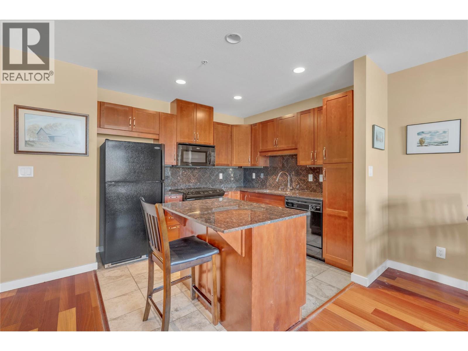 3301 SKAHA LAKE Road Unit# 201, Penticton