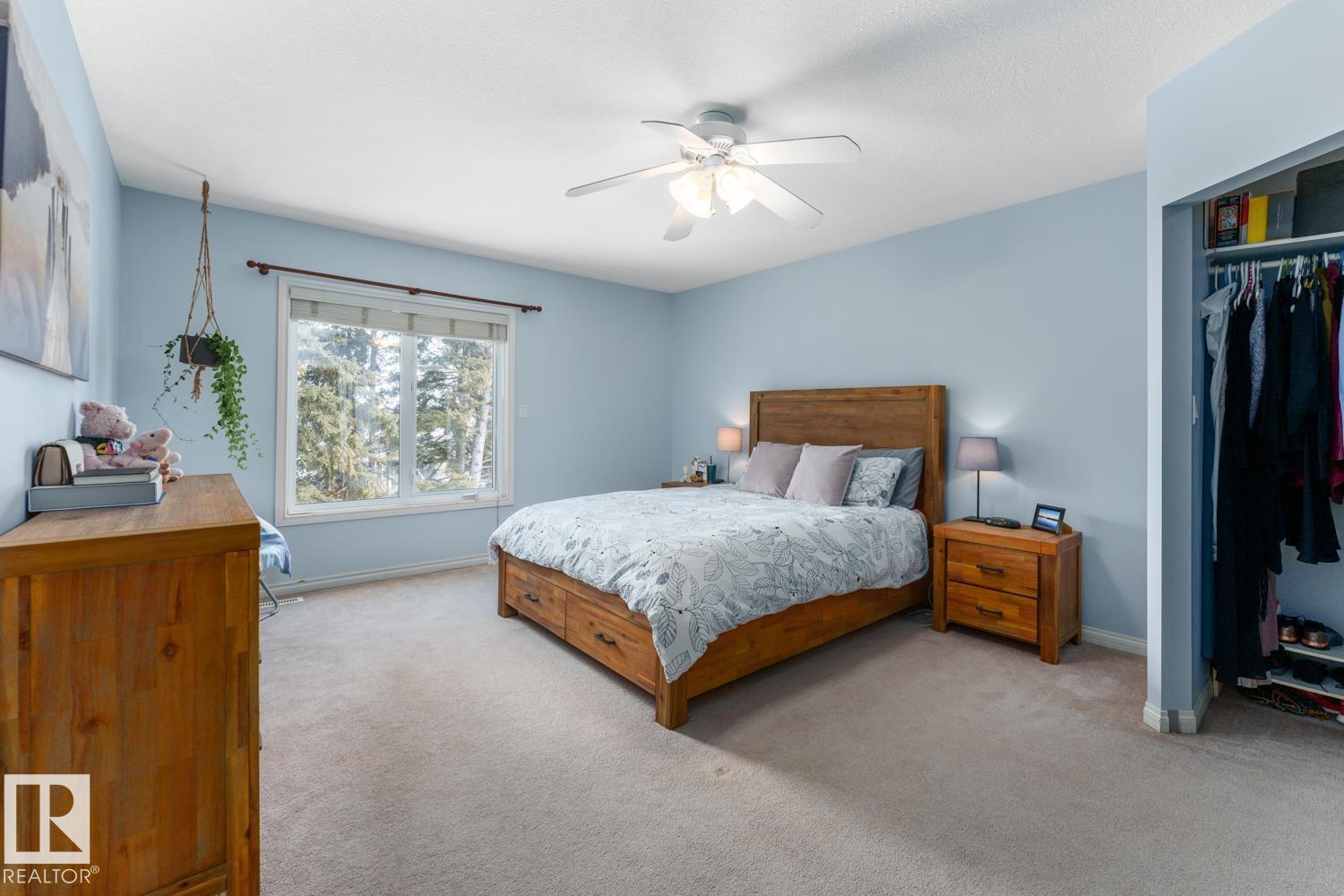 218 PINE AV - 18