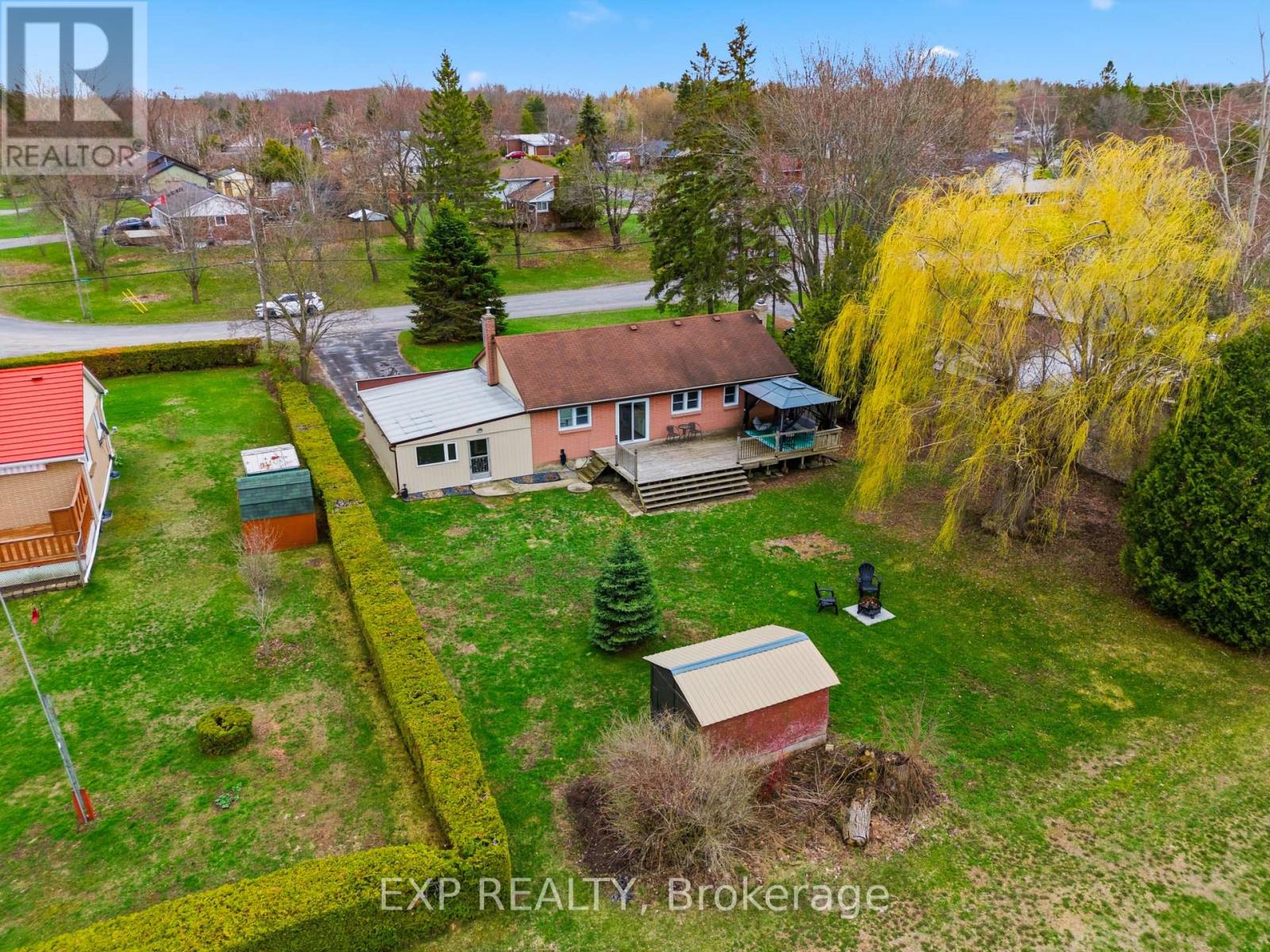 6 BAYSIDE DRIVE - 34