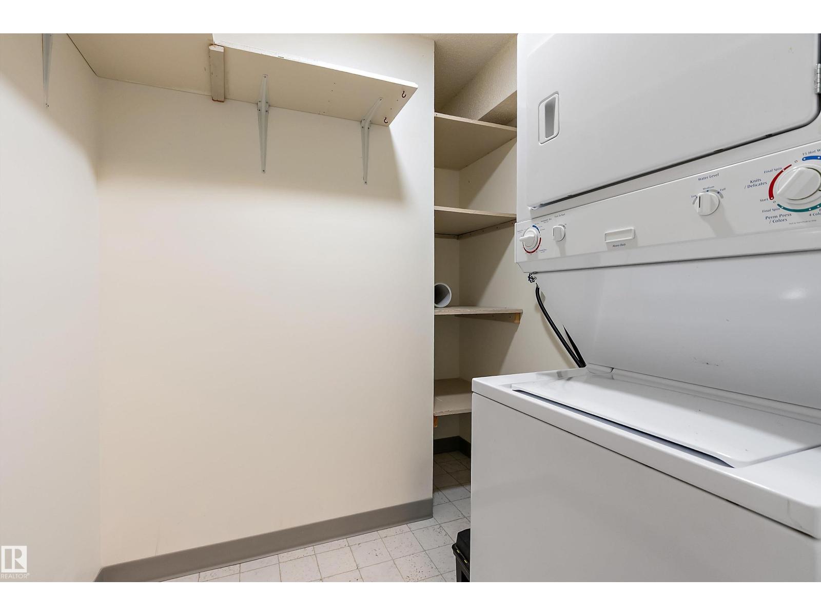 #206 9929 113 ST NW - 19