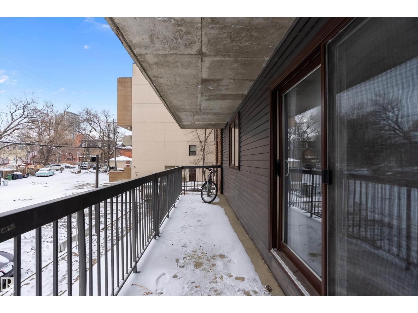 #206 9929 113 ST NW - 25