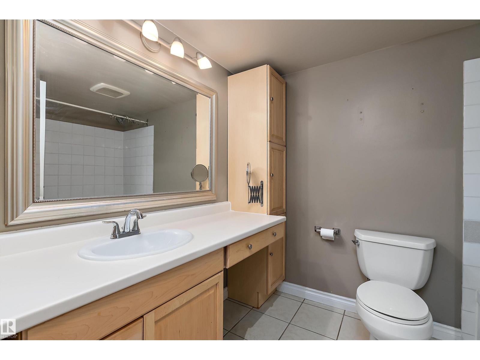 #206 9929 113 ST NW - 18