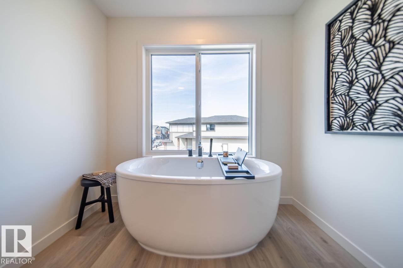 21 Redbud WY, St. Albert