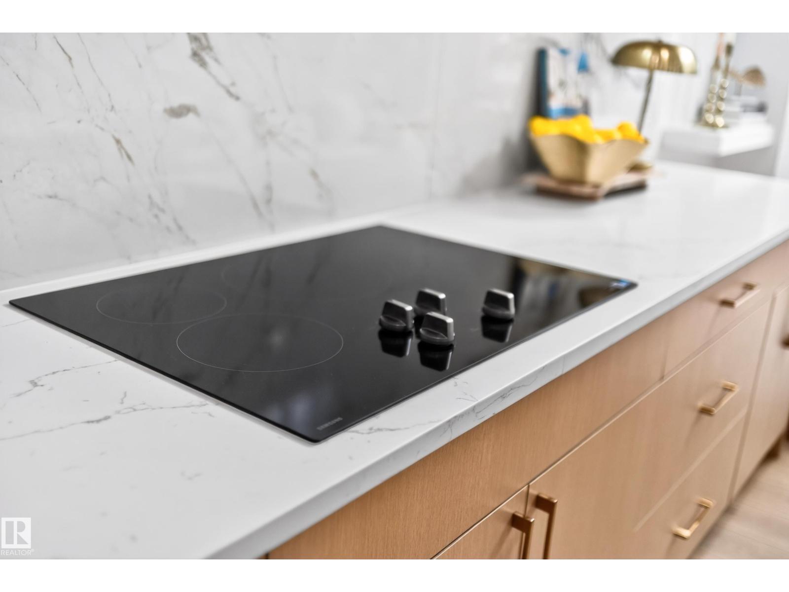 3507 45 AV, Beaumont