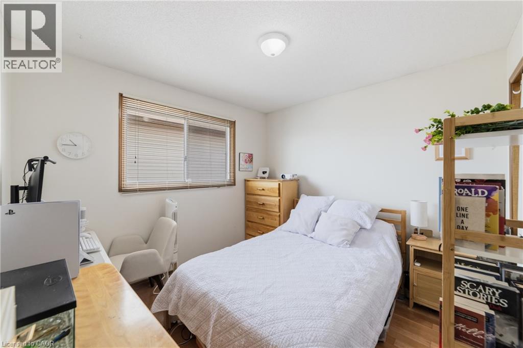 19 SEDONA Court, Hamilton, Ontario, L9B2R1 — Photo 22